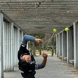 Yomega Raider - Professional Responsive Ball Bearing Yoyo, Great for Kids, Beginners and for Advanced String Yo-Yo Tricks and Looping Play. + Extra 2 Strings & 3 Month Warranty (Blue/Black Cap)