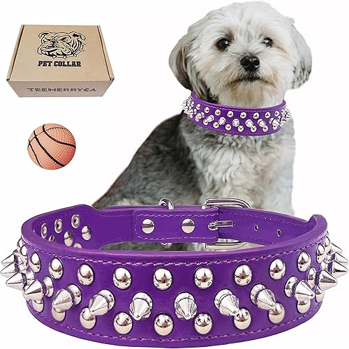 TEEMERRYCA Collares ajustables de piel sintética con tachuelas para perro con una bola chirriante, regalo para mascotas pequeñas, medianas y