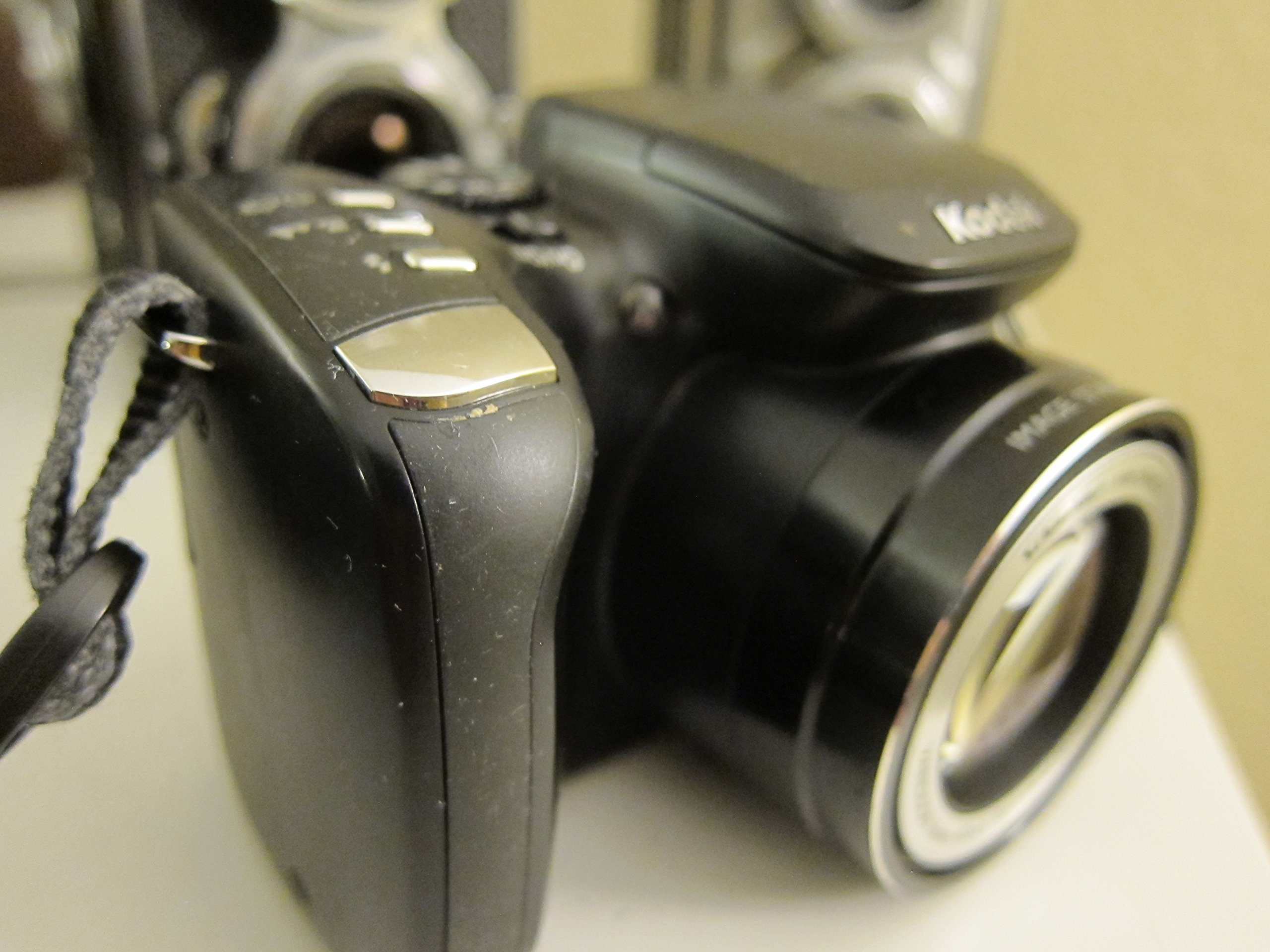 Amazon.com : Kodak Easyshare Z712 IS 7.1 MP Digital Camera with