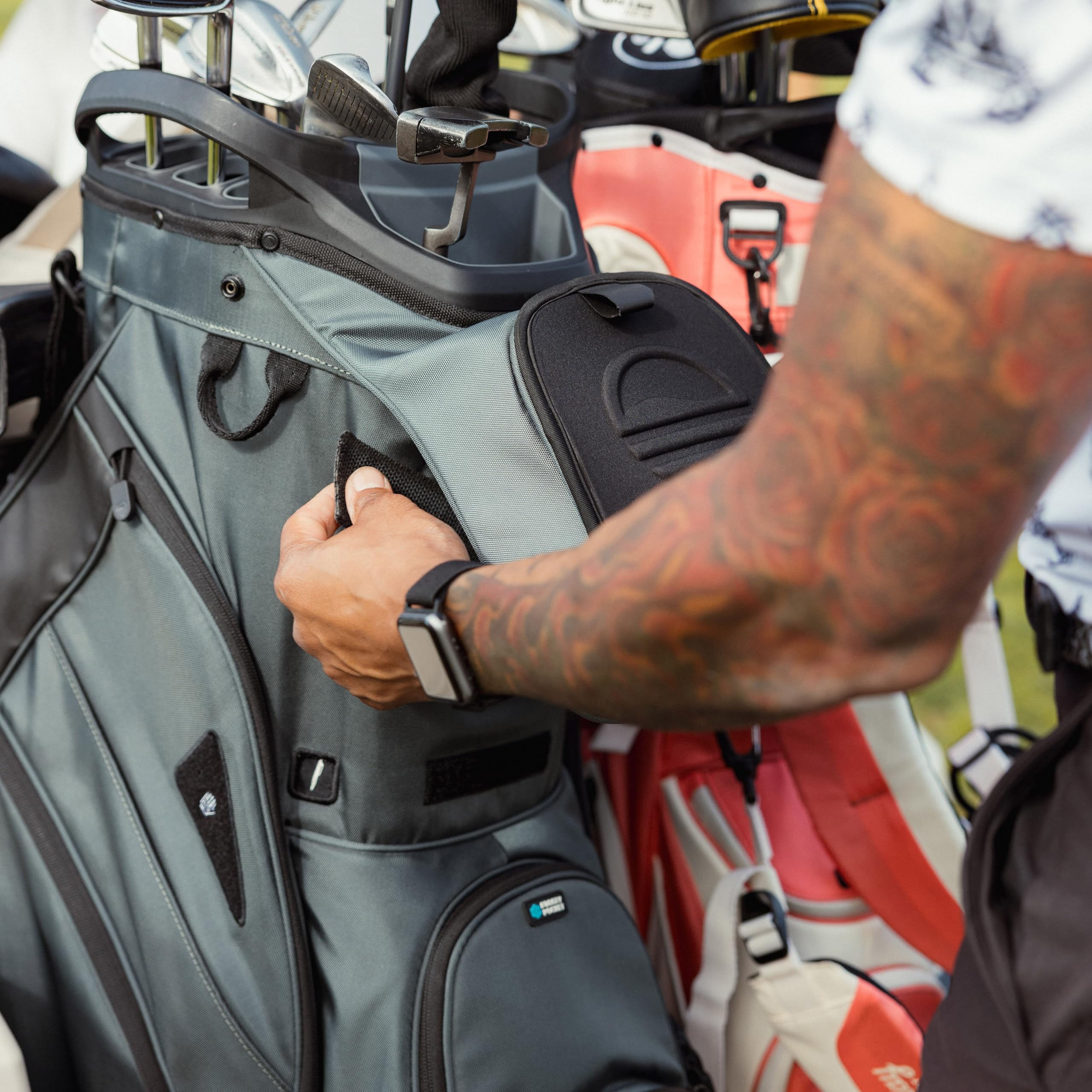 Sunday Golf Bag Big Rig Große Golftasche Ultraleichte 14-Wege-Trennwagen-Tasche mit 12 Taschen, Regenschutz und stabilem Boden - Ideal für Trolleys oder Buggys Golftaschen für