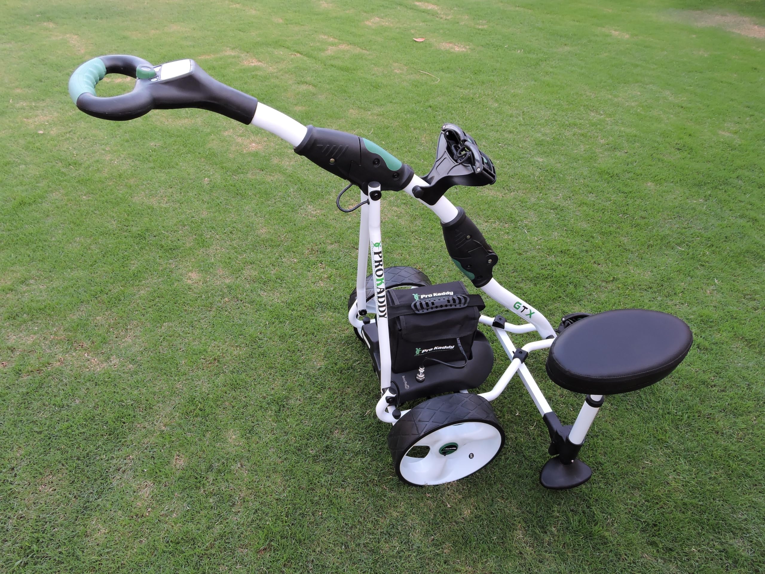 Carro de Golf eléctrico D3GTX Blanco Asiento removible USB batería 33amp