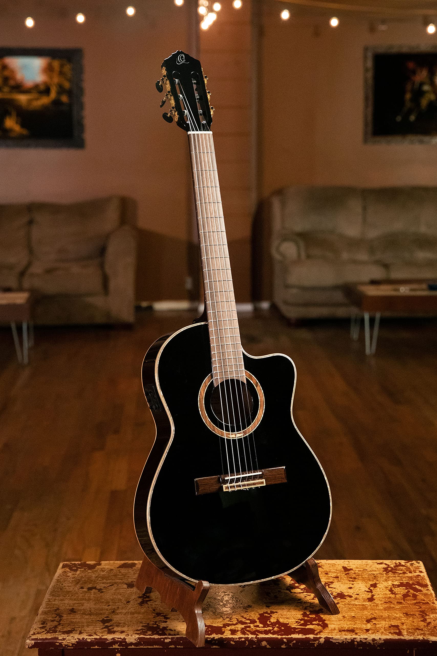 Ortega Classical Guitar Performer Series 4/4 Inclusive Custodia Manico Sottile Thinline Body - Nero (RCE138-T4BK)