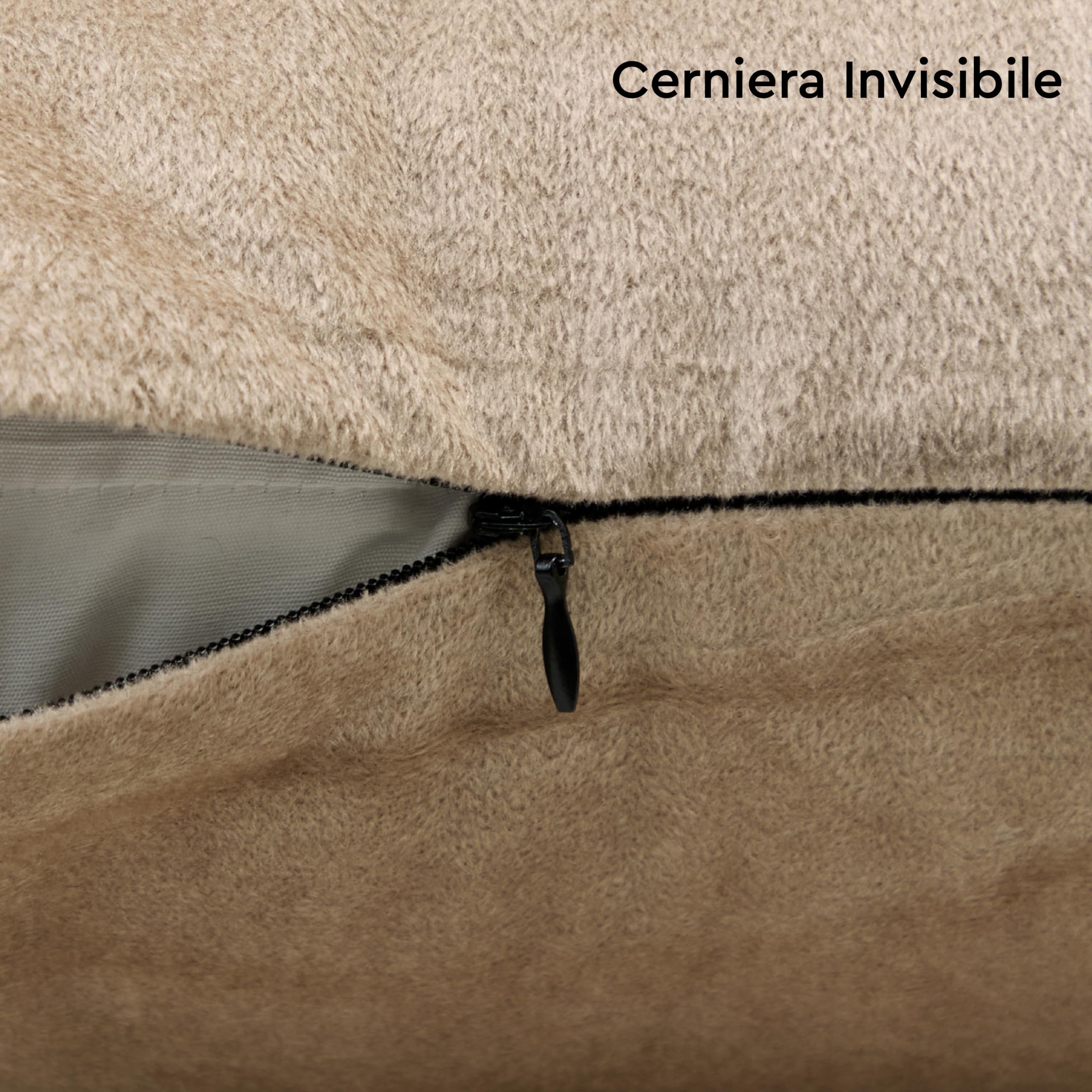 Encasa XO Set 2 pezzi di coperture ammortizzanti in VELLUTO (60x60 cm), Beige- semplici, resistenti, morbide e liscie, lavabili, a grandi quadrati decorativi, cuscino federa per divano, sofa