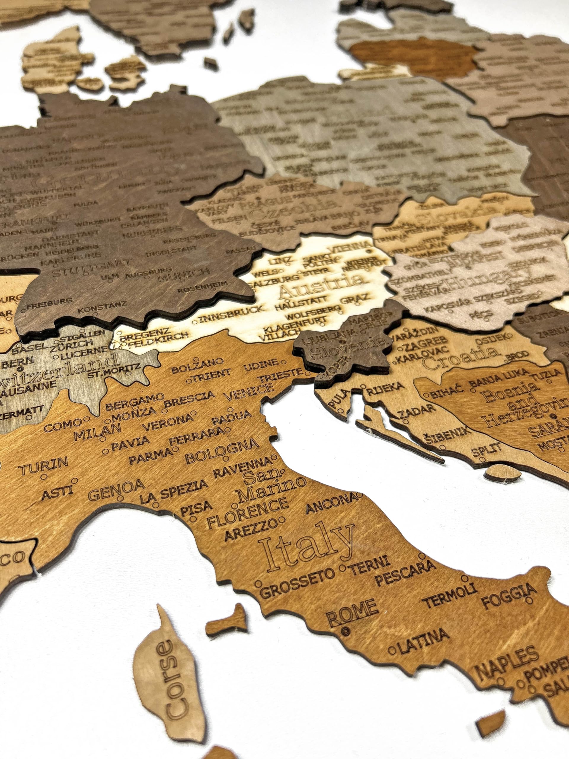 Natura Products 3D Mapa Europy z drewna – dekoracja ścienna w 2 rozmiarach, opcjonalnie z regionem Bliskiego Wschodu (Z regionem Bliskiego Wschodu)