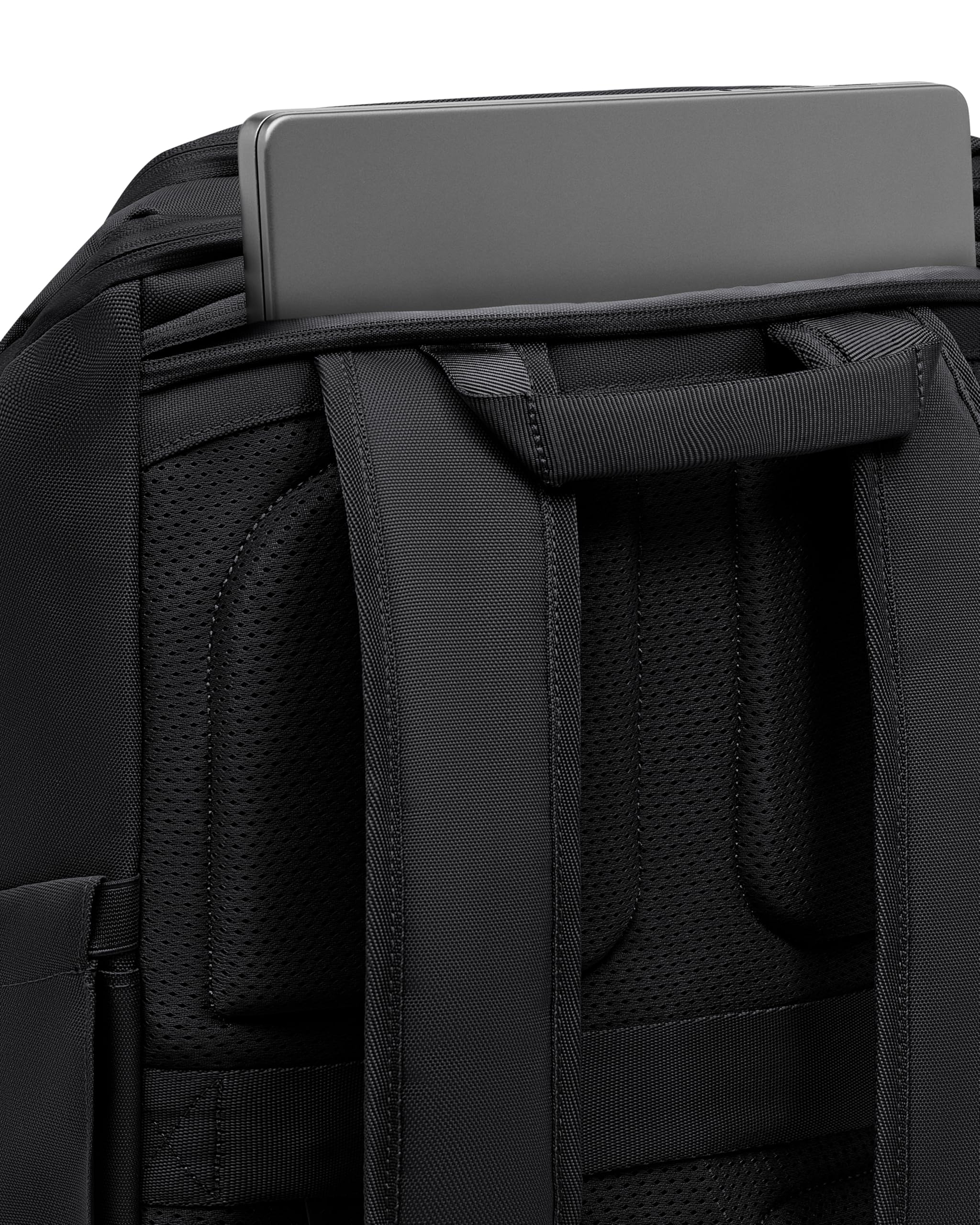 Johnny Urban Finn Large Schwarz - Laptop Rucksack Damen & Herren