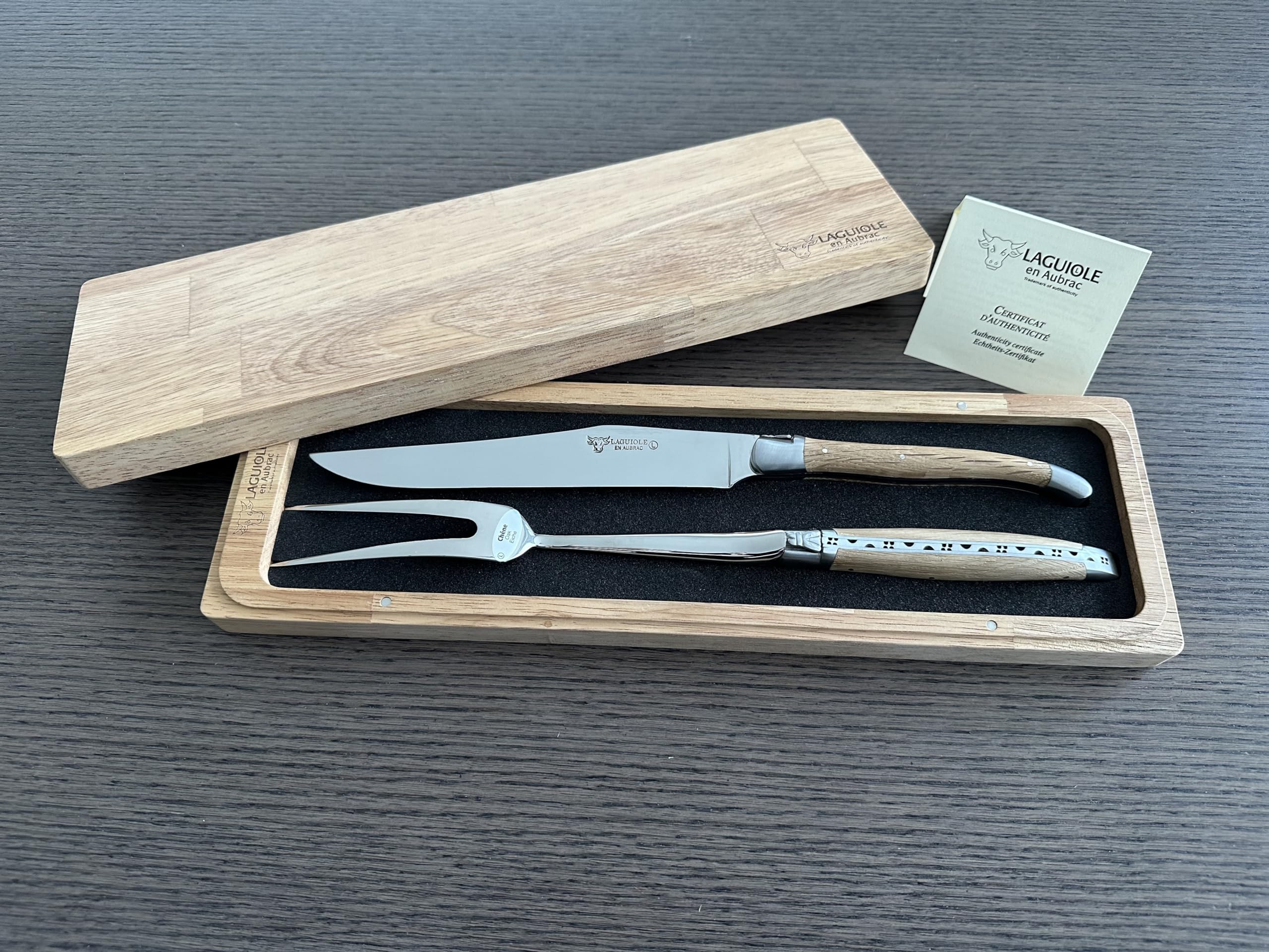 Laguiole en Aubrac 2-Piece Carving Set With Carving Fork And Carving Knife With Oak Wood Handles