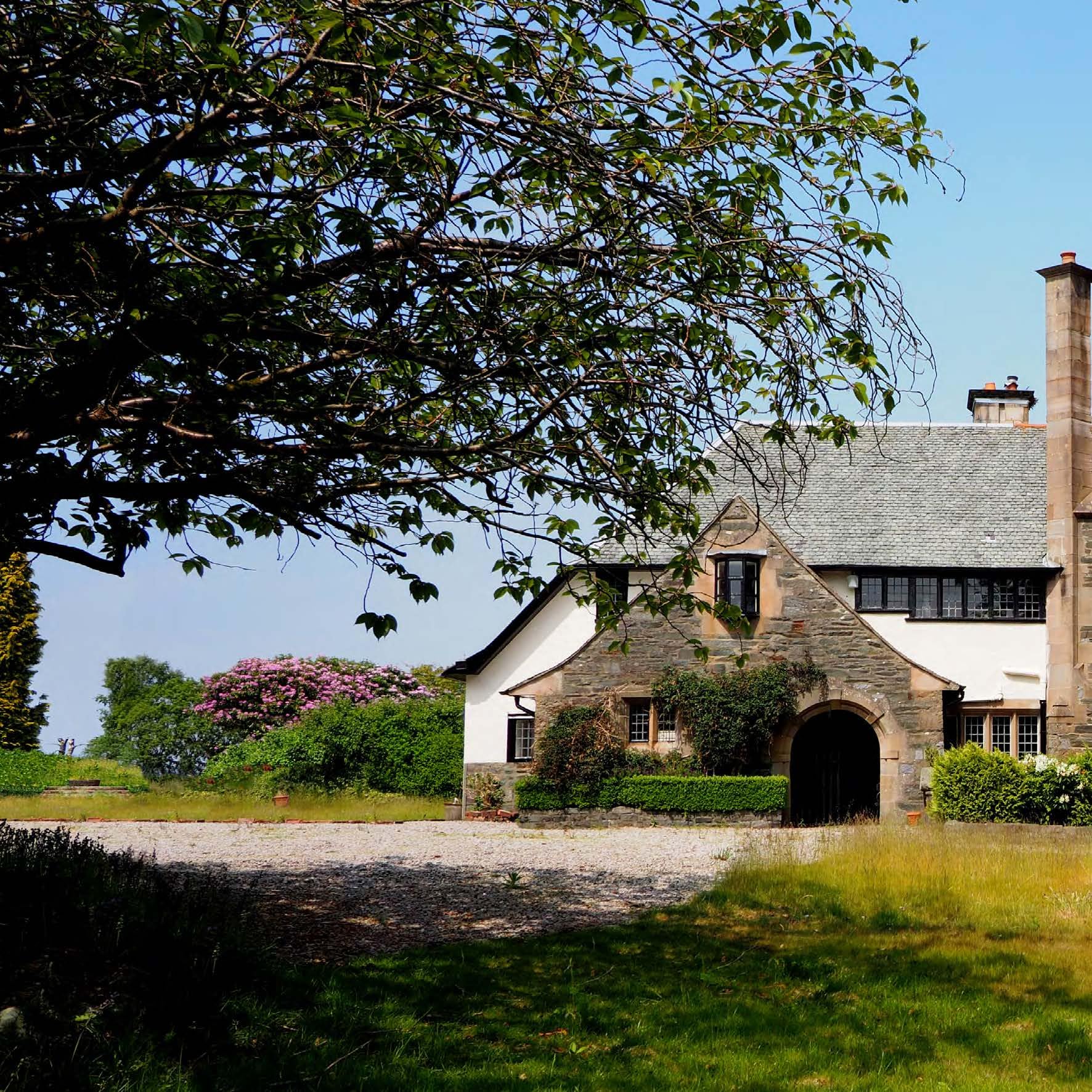Sir Edwin Lutyens: The Arts & Crafts Houses