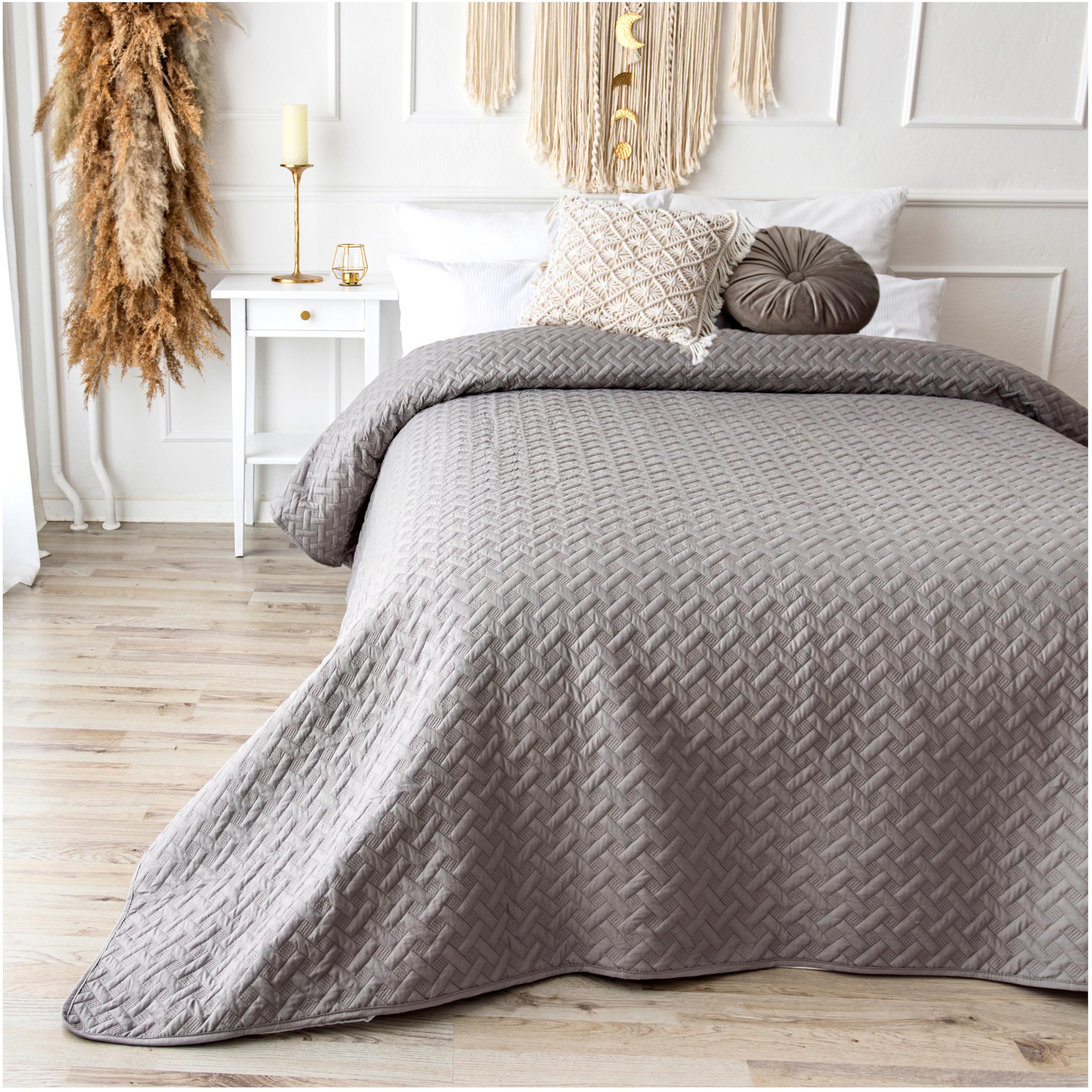 CalmyHOME Tagesdecke 220x240 Grau Bettüberwurf Bett Überwurf Sofaüberwurf Steppdecke Sofa Decke Überwurfdecke Tages Decken Betthusse XXL Überdecke Gesteppte gesteppt Quilt Bedspread Küche, Haushalt & Wohnen