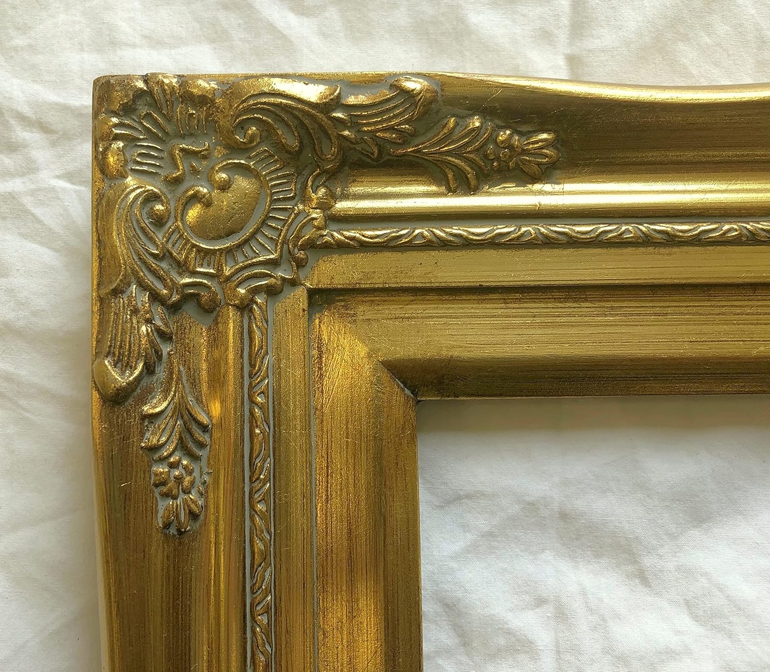 Picture Frame 24x36" Classic Gold Ornate with Gold Liner