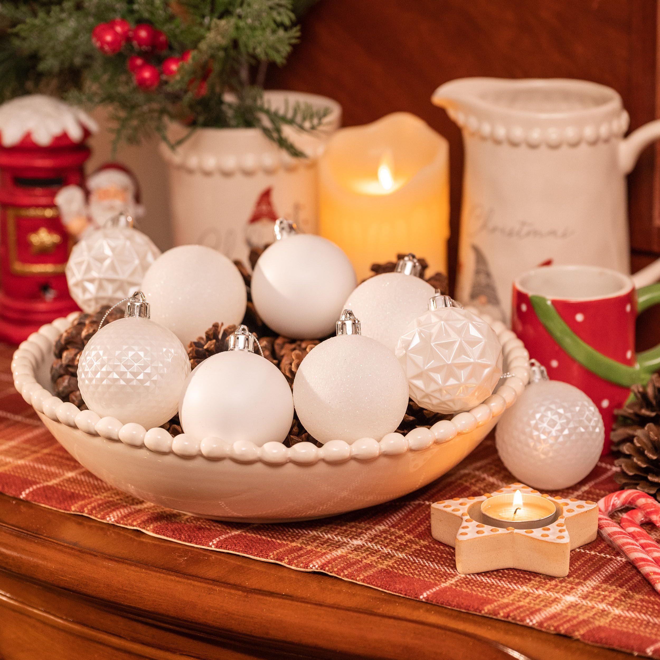 Valery Madelyn Lot de 50 boules de Noël incassables à suspendre pour sapin de Noël et Halloween du 4 juillet, 5,1 cm, blanc
