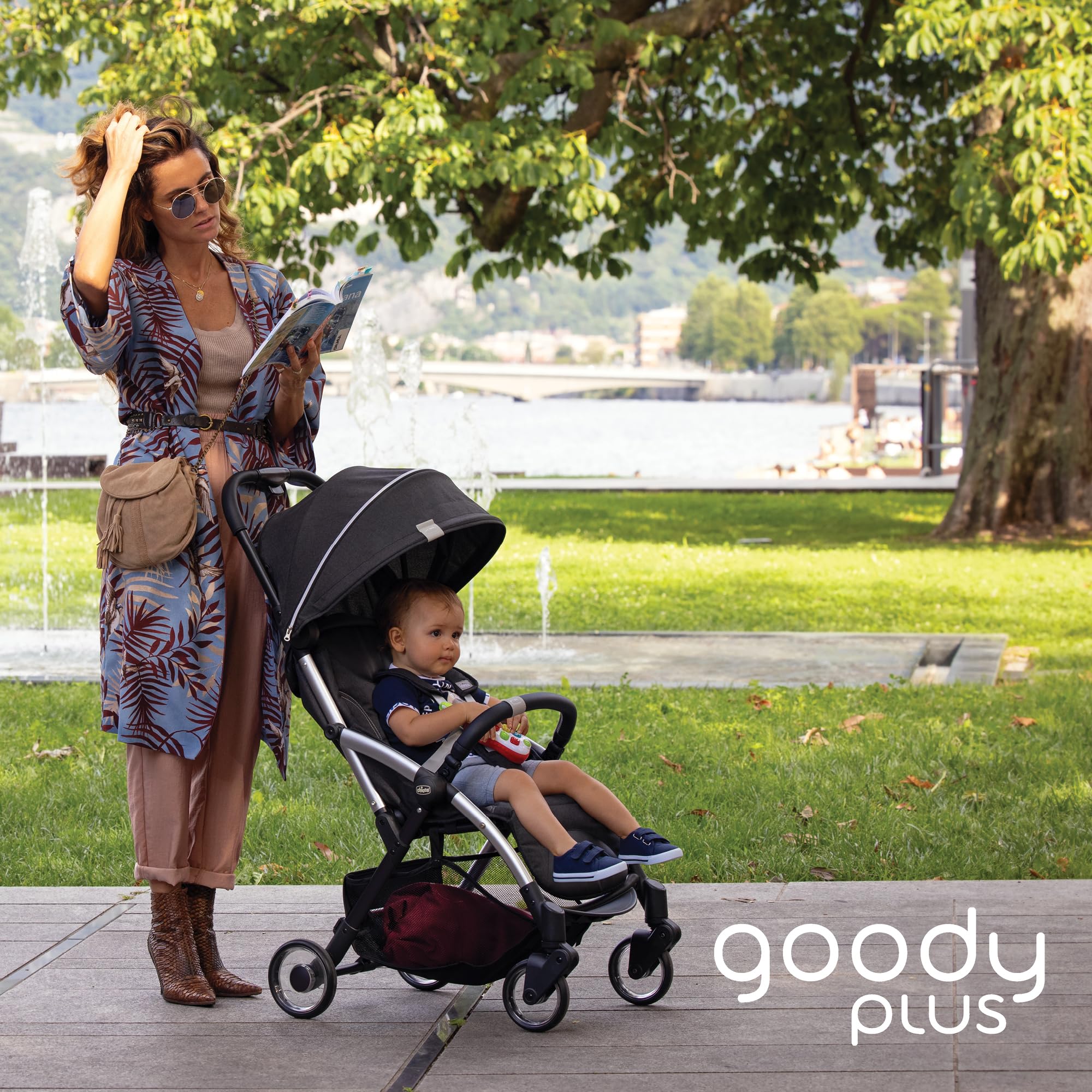 Chicco Goody Plus, Passeggino 0 Mesi-4 Anni, con Chiusura Automatica e Compatta, Capotte Estensibile con Trattamenti UV50+ Antipioggia, Schienale Reclinabile e Regolabile in 3 Posizioni, Poggiagambe