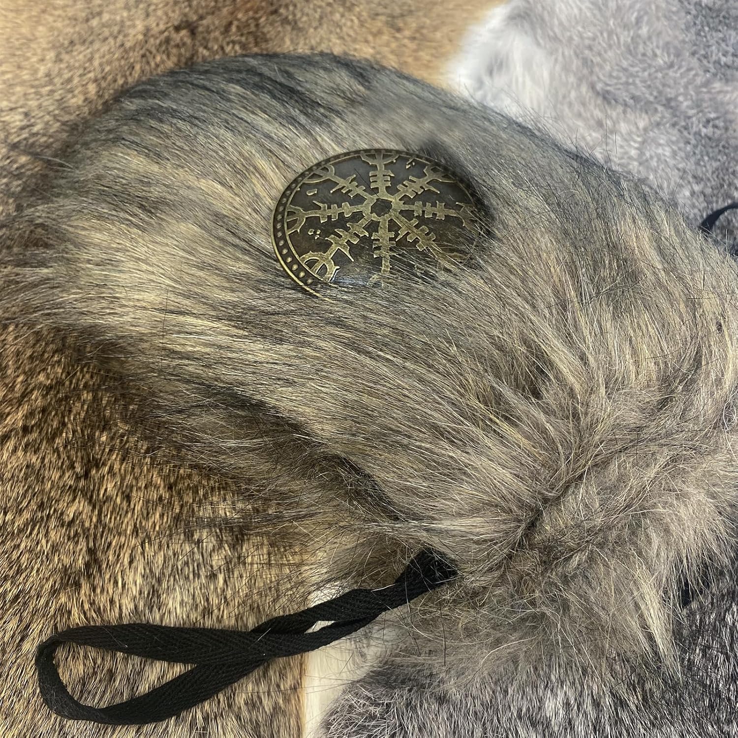 HiiFeuer Viking Faux Fur Belt Bag Nordic Badge Belt Pouch Fuzzy Portable Drawstring Purse Medieval Cosplay Side Pack Dice Bag (Brown A) - Image 5