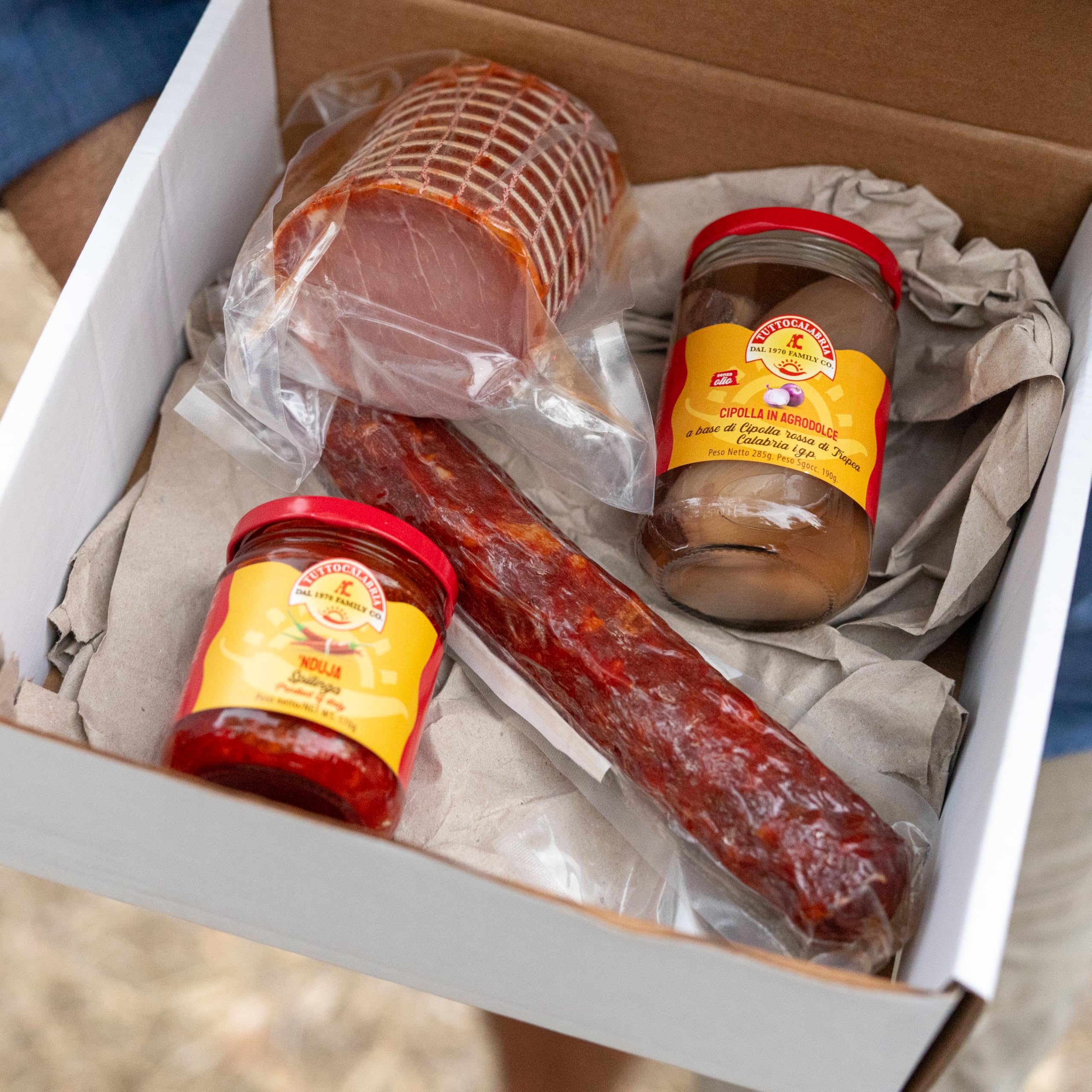 Pizza Kit Calabrese Box Regalo: Salamino, Filetto Casareccio, Cipolla Rossa di Tropea, Nduja di Spilinga - Specialità Gastronomiche per Aperitivi, Pizza e Panini - Sapori Mediterranei