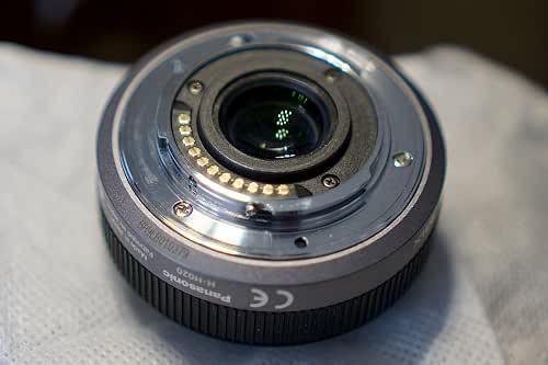 Panasonic Lumix G H-H020 20mm f/1.7 Aspherical Pancake Lens for