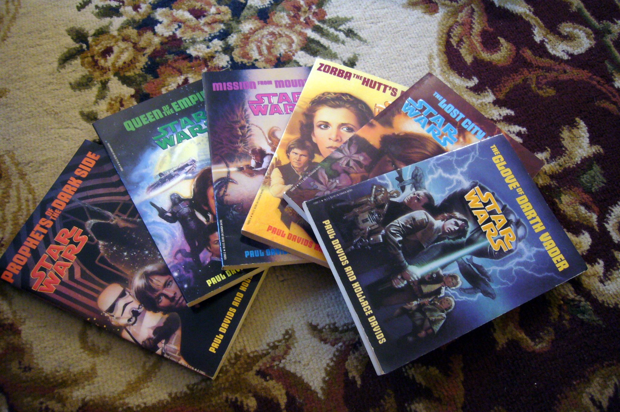 Buy The Glove of Darth Vader (Star Wars) — BookShops.in