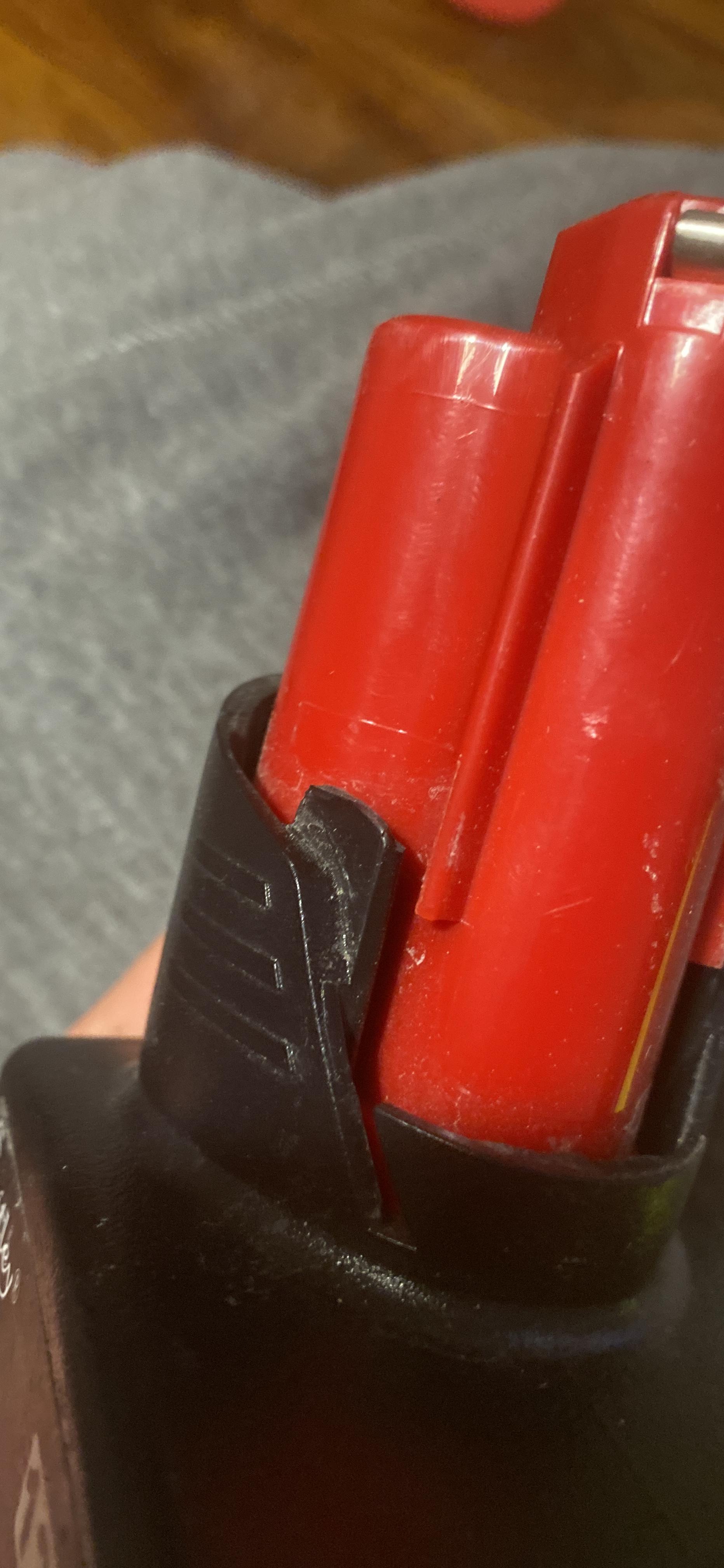 Cargador De Baterías Milwaukee M12/m18 12v/18v Litio-ion - Venta Internacional Cargador De Baterías Milwaukee M12/m18 12v/18v Litio-ion - Venta Internacional