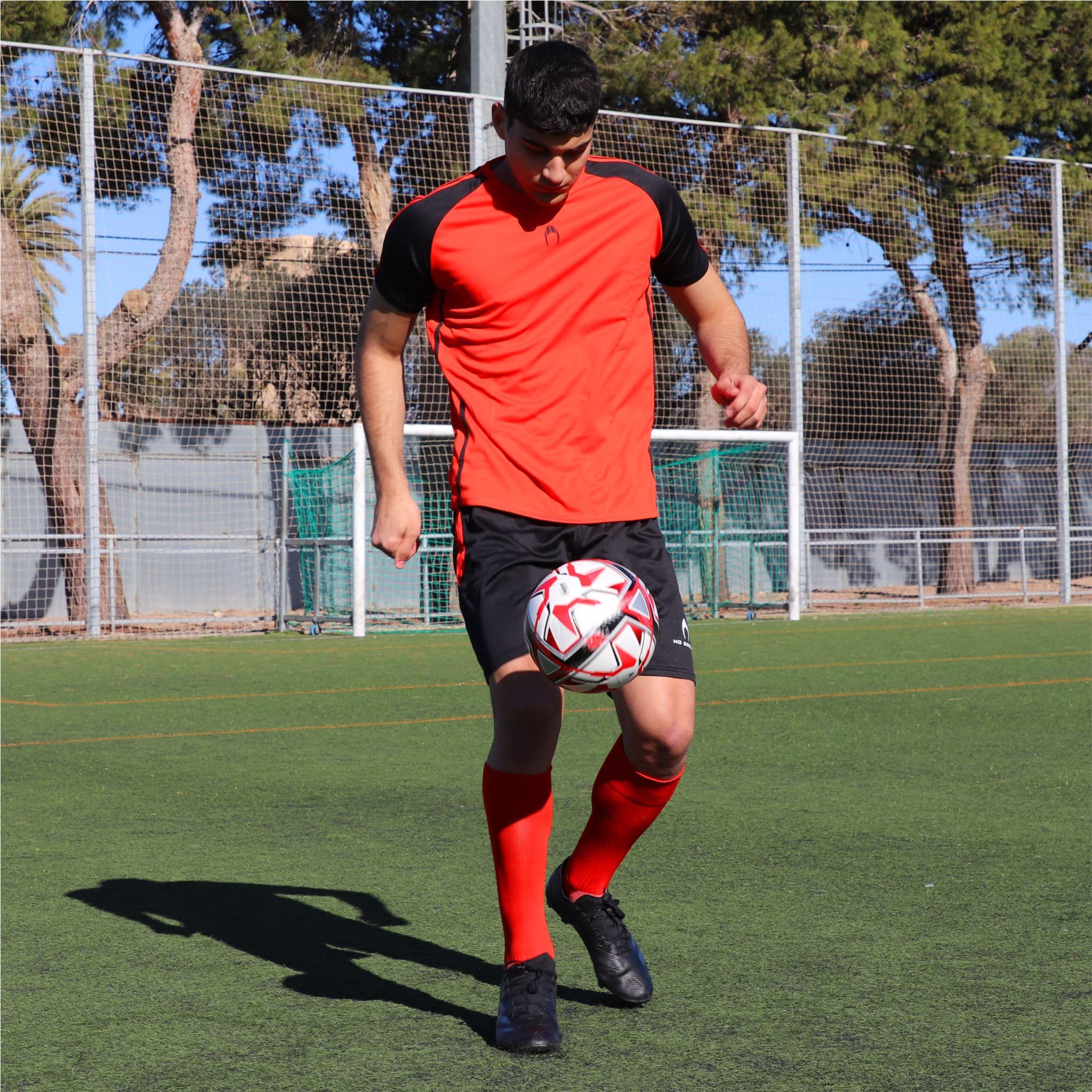 HO Soccer Pantalón De Fútbol Akademia Negro/Rojo - Szorty na deskę Uniseks - dzieci