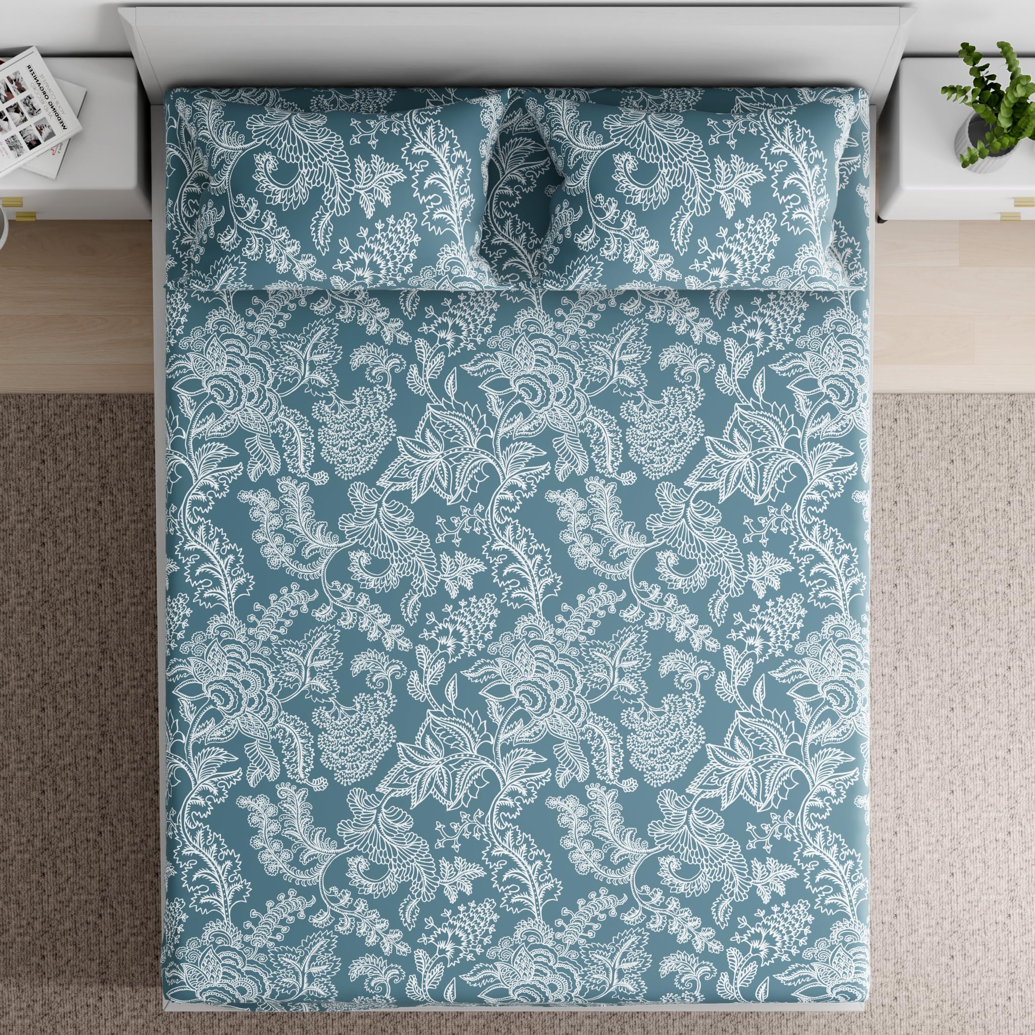 Wakefit 100% Cotton 160 TC Flat Printed Bedsheet, Gala King Size (104x104 Inches) / (2.64m*2.64m) with 2 Pillow Covers Gala, King