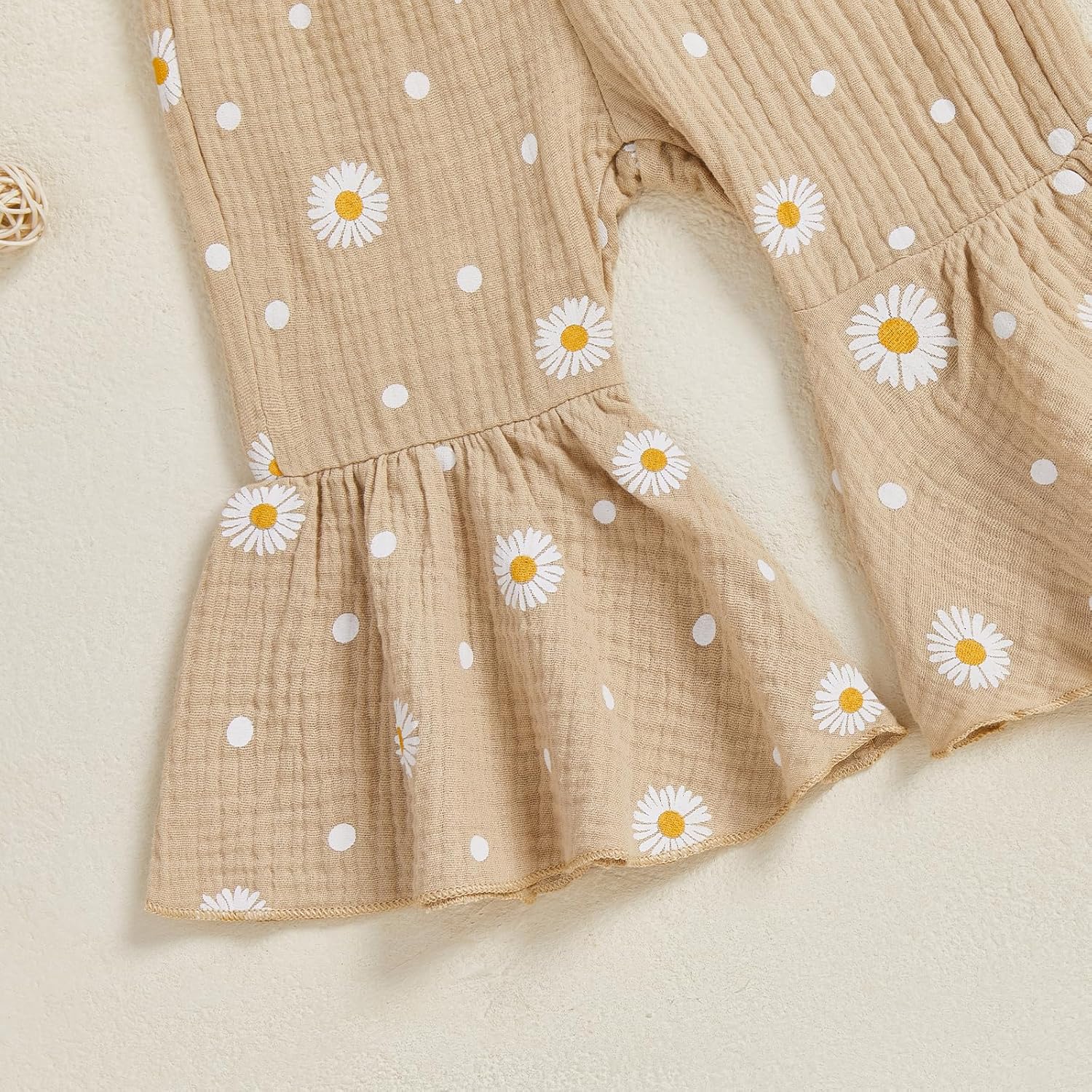 Newborn Baby Girl Fall Clothes Ruffle Romper Long Sleeve Onesie Daisy Print Flared Pants Set Headband Clothes Set - Image 7