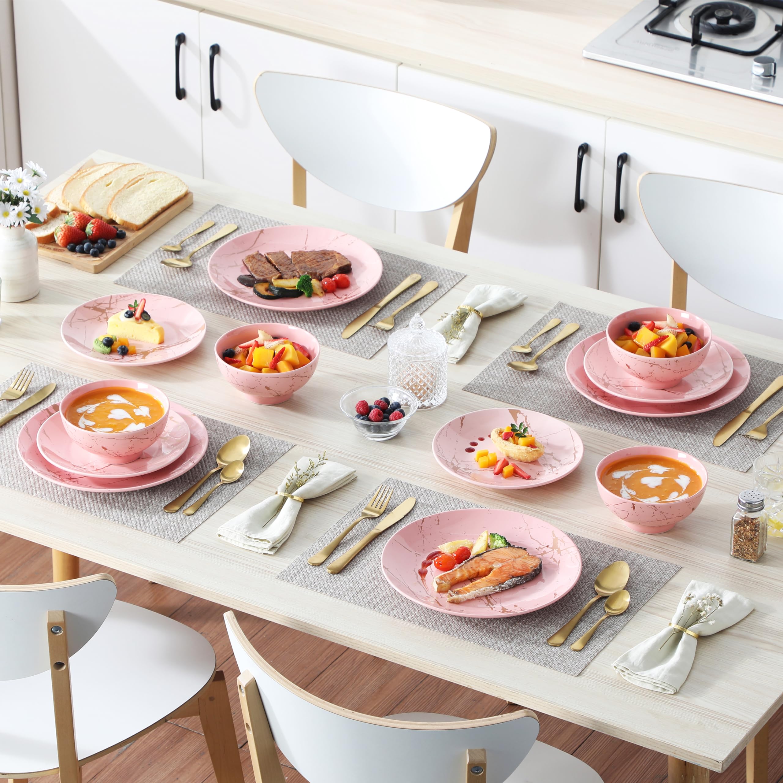 LOVECASA Service de table en porcelaine 12 pièces pour 4 personnes, design rose à motif doré, compatible lave-vaisselle, polyvalent toutes occasions, assiettes plates, assiettes à dessert et bols