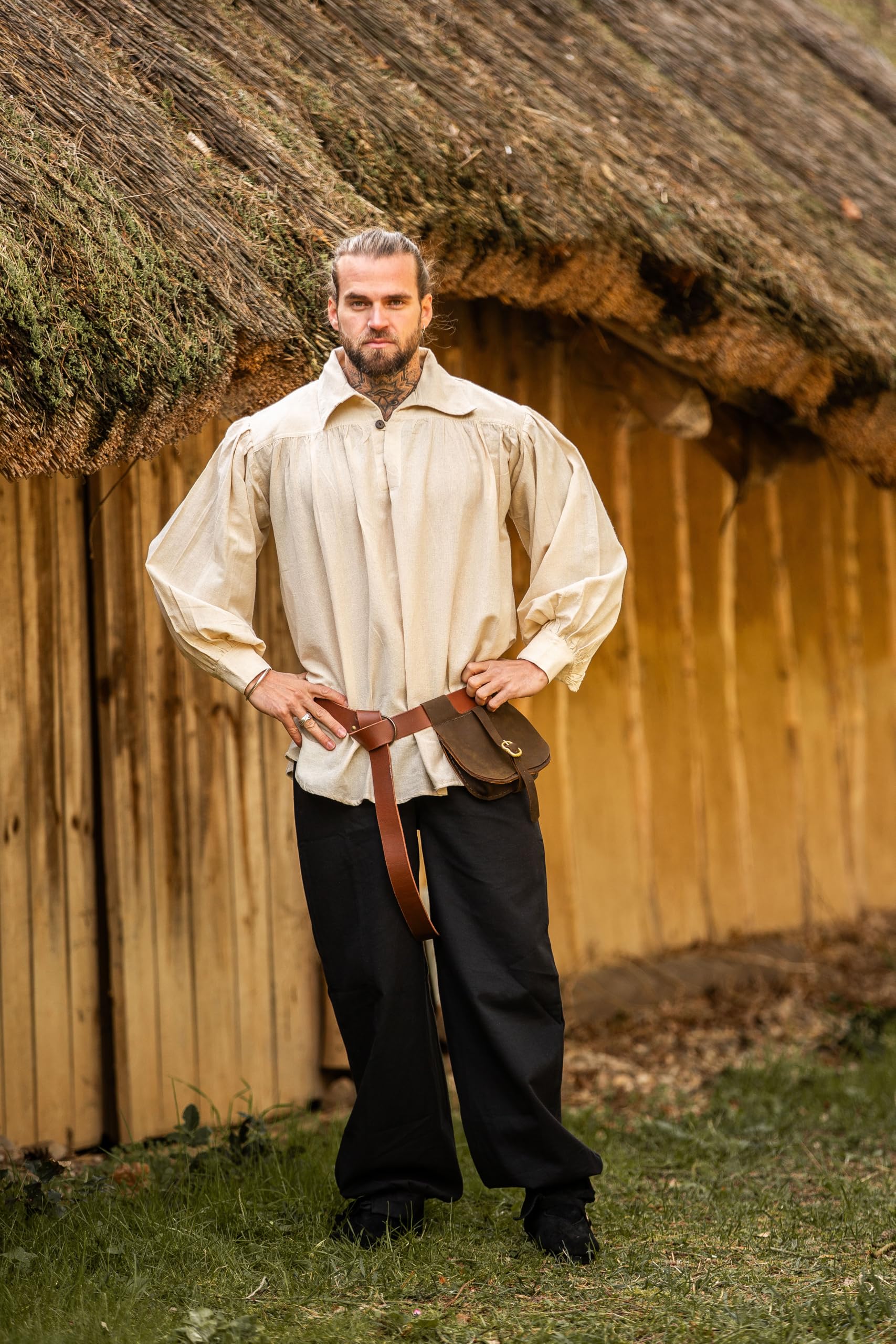 Leonardo Carbone® Camisa pirata James con cuello – Ropa medieval, camisa medieval para hombre, ropa LARP, traje de festival, disfraz de pirata, camisas informales de manga larga – 100% algodón
