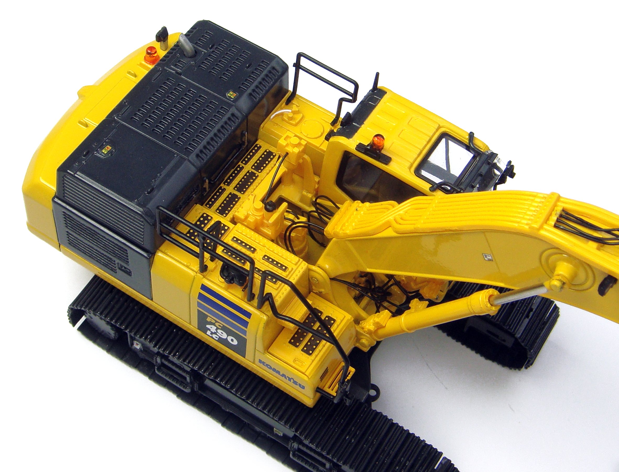 Amazon.co.jp: Komatsu PC490LC-10 Excavator 1/50 by Universal 