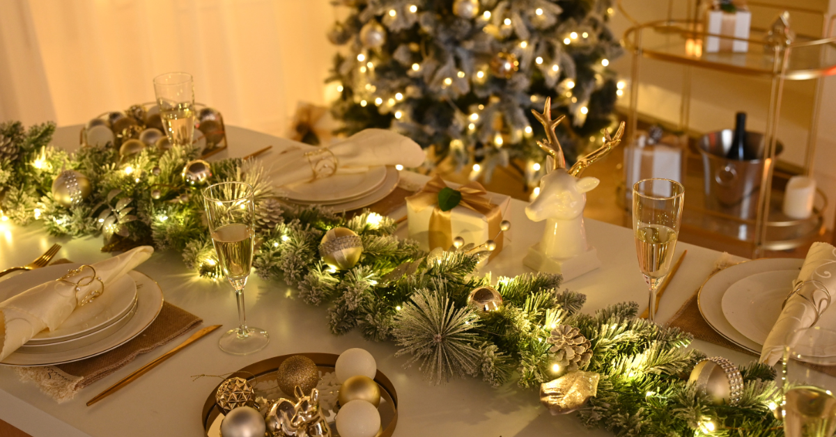 SWANEW 270cm Weihnachtsgirlande Mit 50 LED Lichterkette Girlande Tannengirlande Weihnachtsdeko Silver 84770487