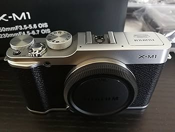 Amazon | FUJIFILM ミラーレス一眼 ボディ シルバー FX-X-M1S
