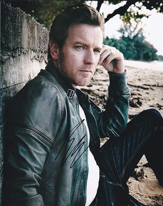 Amazon 直筆サイン入り写真 スターウォーズ 美女と野獣 トレインスポッティング 等 ユアンマクレガー 映画 ブロマイド オートグラフ 証明書 Coa 保証書付き アイドル 芸能人グッズ 通販