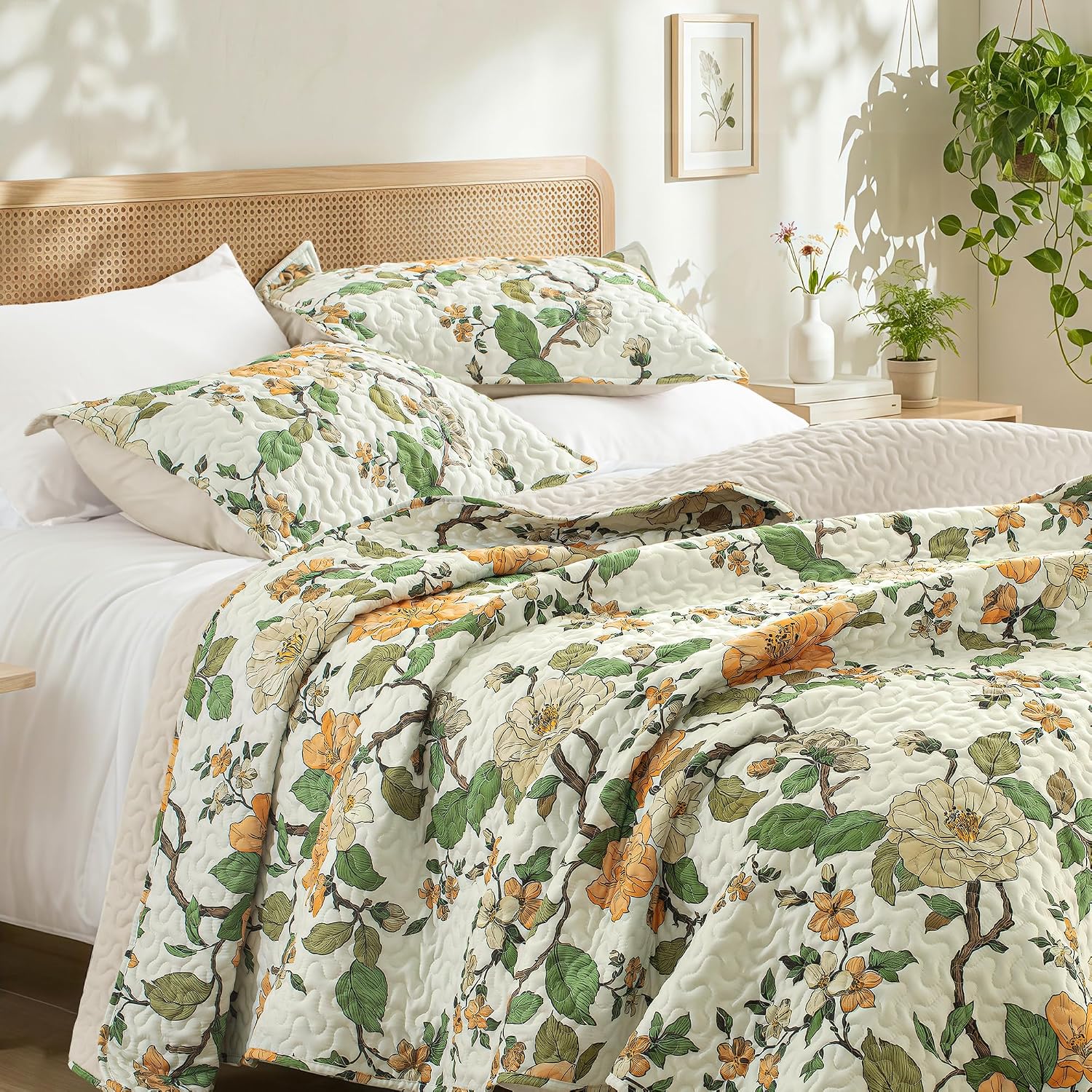 Exclusivo Mezcla Floral Quilts Queen Size, Yellow Queen Quilt Bedding Set with Chic Vintage Garden Pattern, Reversible Lightweight Spring Bedspreads Coverlets Bed Cover for All Seasons (92"x96"