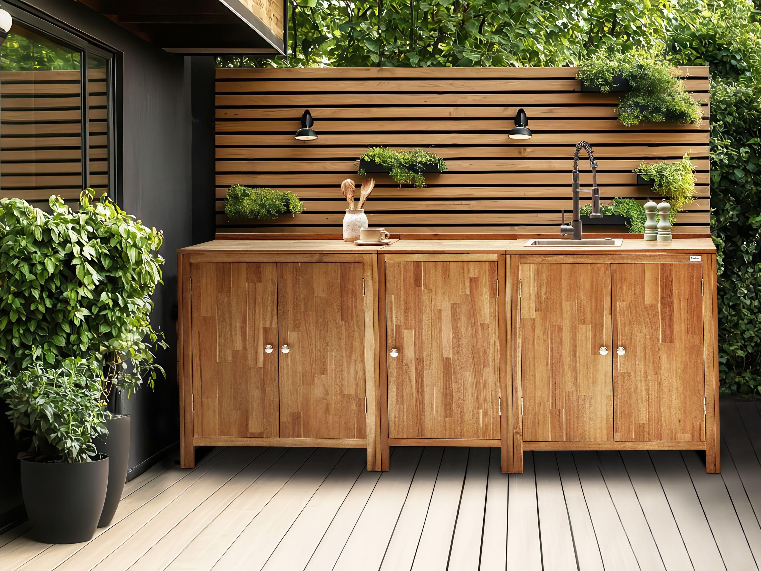 Beliani Outdoor-Küchenschrank Akazienholz braun/schwarz mit Türen Spüle Armatur Venosa