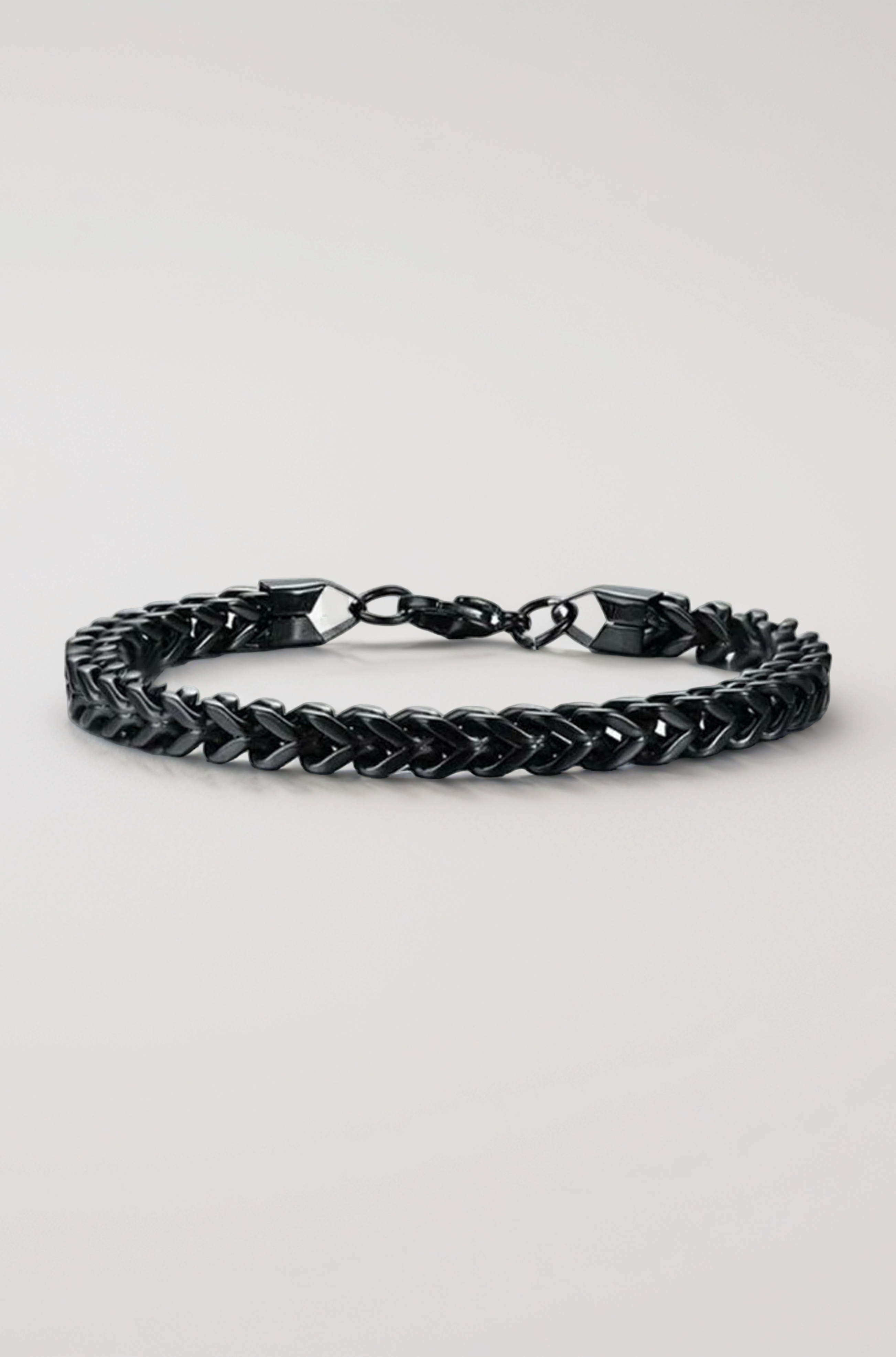 Fashion Frill Stylish Bracelet for Men Stainless Steel Hand Chain Band Jewellery Accessories For Boys Gift for Husband & Boyfriend