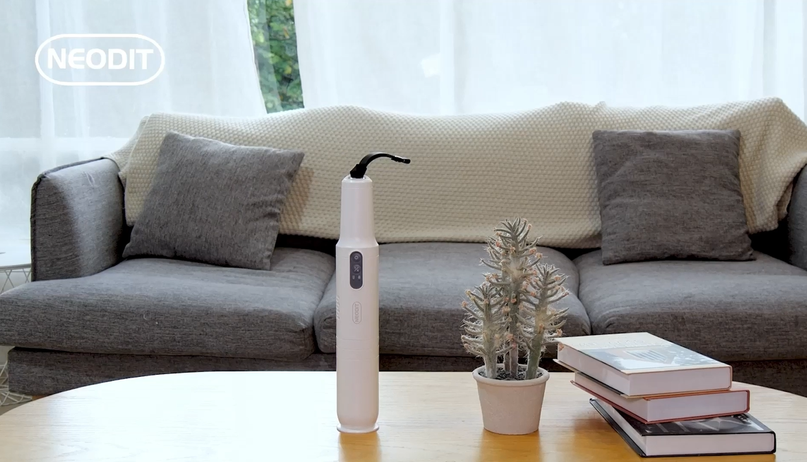 Amazon | NEODIT コードレス掃除機 2000mAh 超強力吸引掃除機 