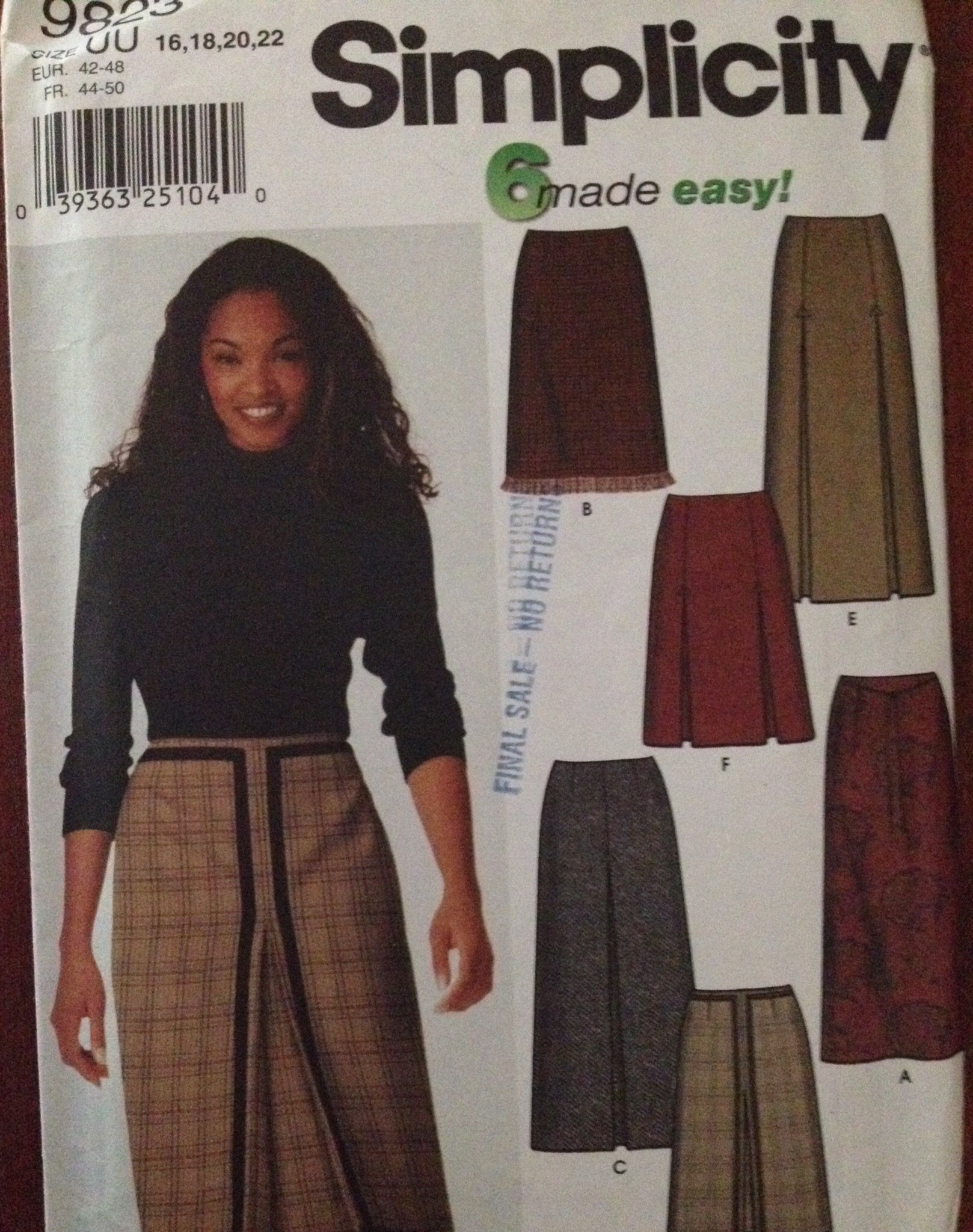 Jupes pour femme en deux longueurs Simplicity 9823 le patron idéal tailles 44-50