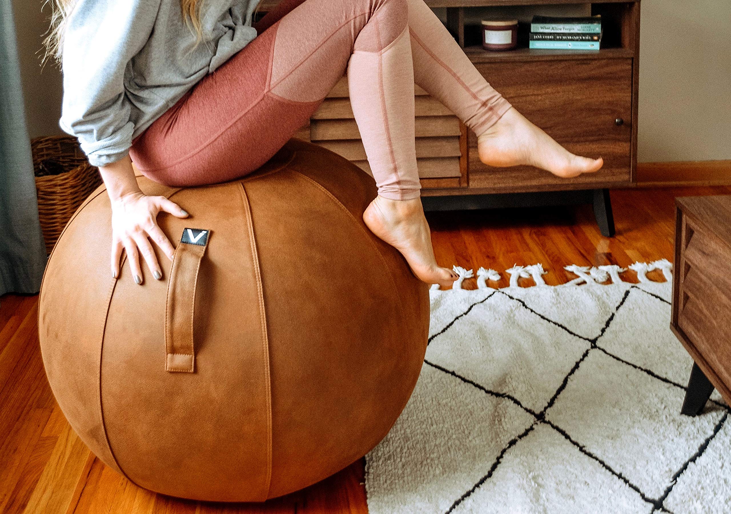 Amazon | バランスボール 65cm 合皮レザータイプ フットポンプ付き