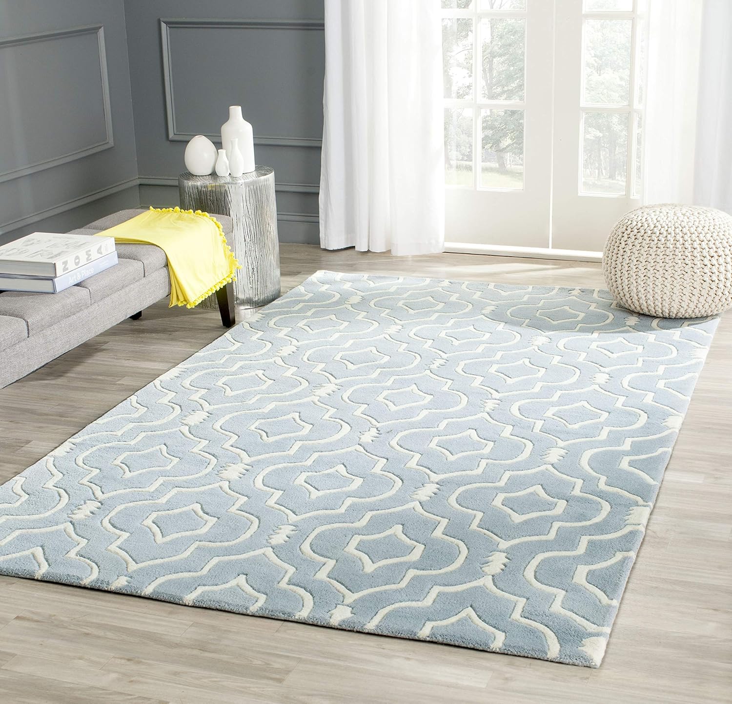 Blue and Ivory Hand-Tufted Wool 8' x 10' Geometric Rug