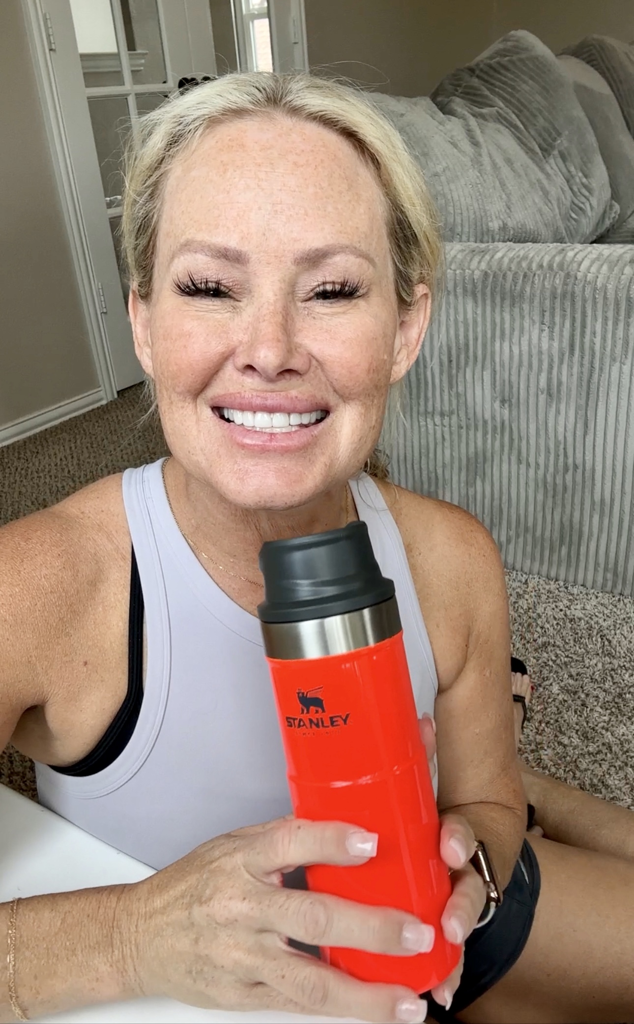 Watch Stanley Classic Trigger Action Travel Mug 16 oz on Amazon Live
