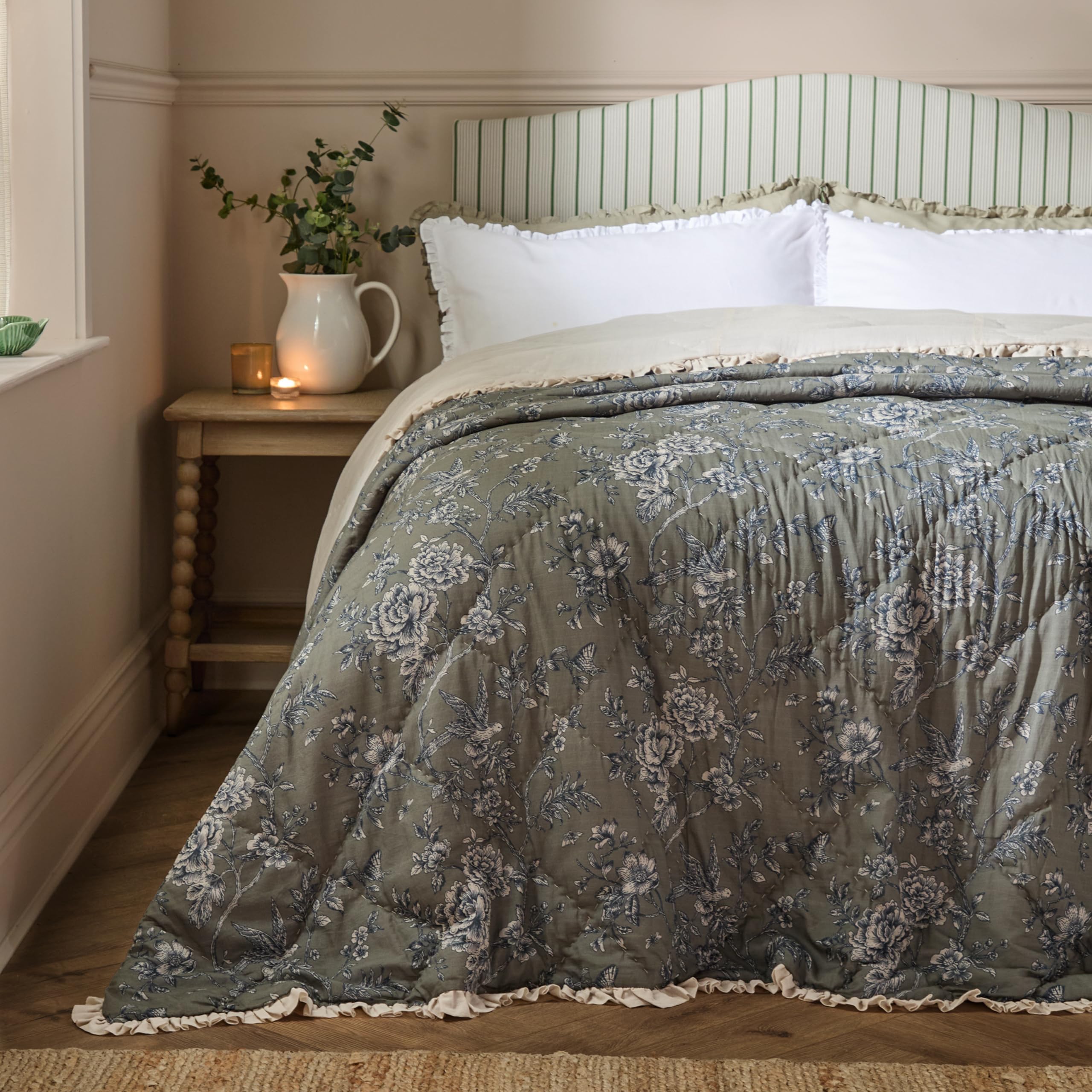 furn. Wylder Hermione Bedspread – Reversible Floral Quilted Cotton Ruffle Trim Coverlet Bedding (Moss – 240x260cm)