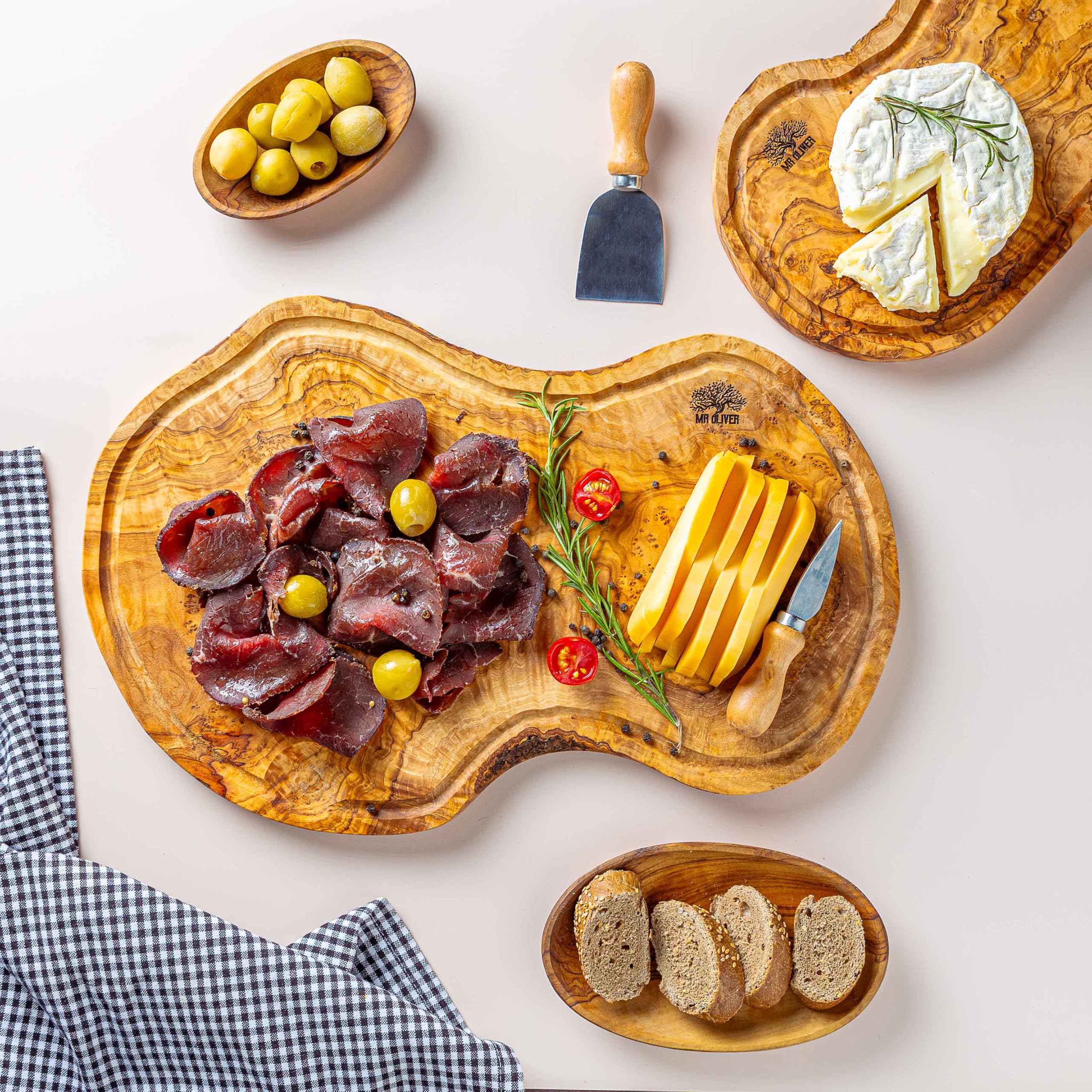 MrOliver® Neptune - Tagliere in Legno d'Ulivo Naturale - Tagliere da Cucina Professionale - Accessori Cucina di Design- Tagliere Legno Grande per Aperitivo, Carne, Salumi