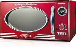 Nostalgia Electric Retro Microwave 電子レンジ Nostalgia Retro Microwave Oven: .9 Cu.Ft. Retro Red