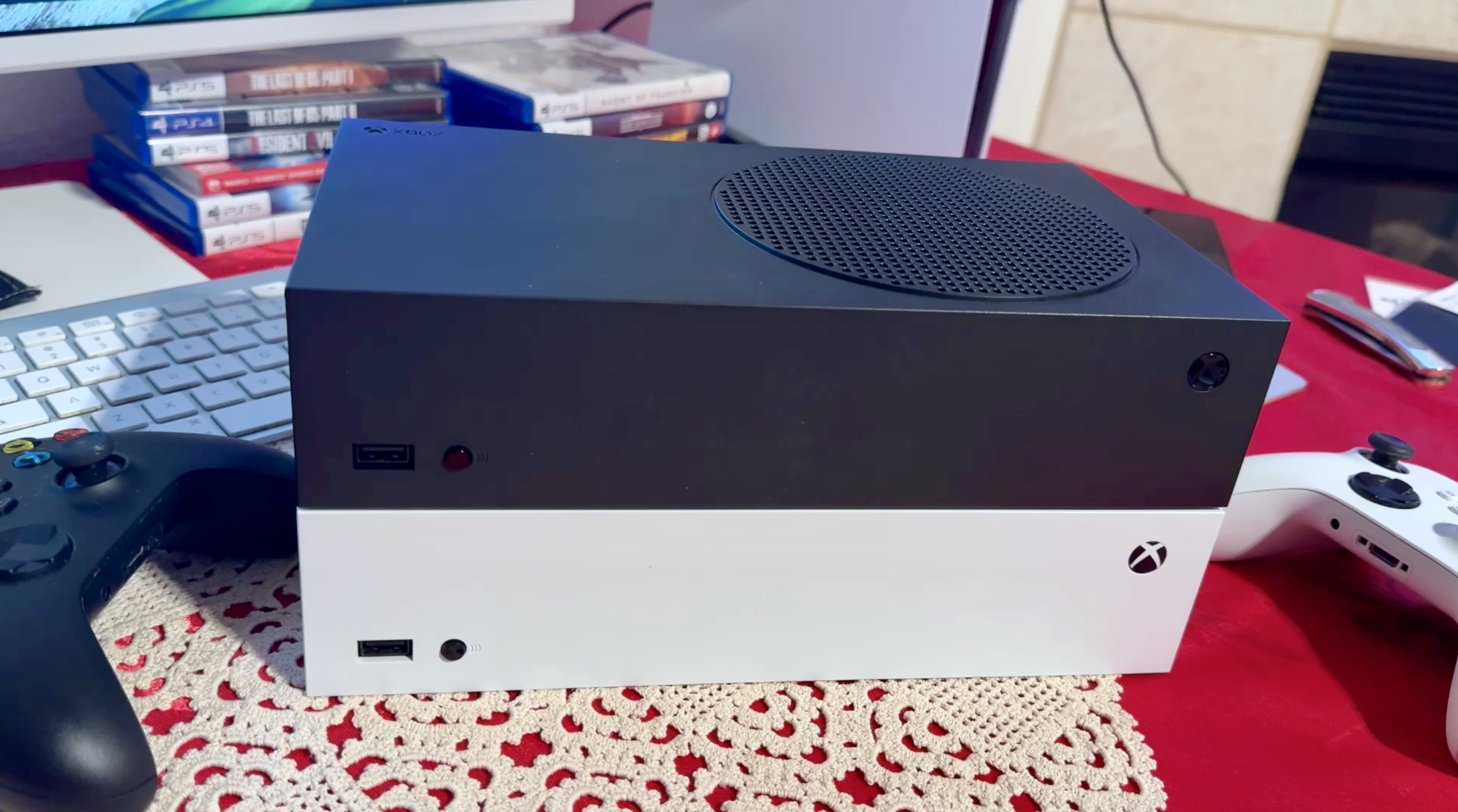Watch Xbox Series S 500GB VS Xbox Series S 1TB on Amazon Live