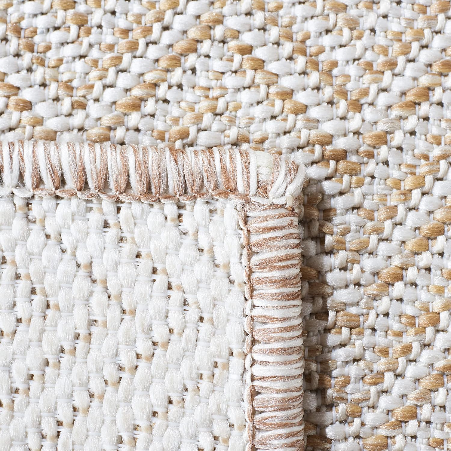 SAFAVIEH Hampton Collection Accent Rug - 4' x 6', Beige & Ivory, Non-Shedding & Easy Care, Indoor/Outdoor & Washable-Ideal for Patio, Backyard, Mudroom (HTN233E)