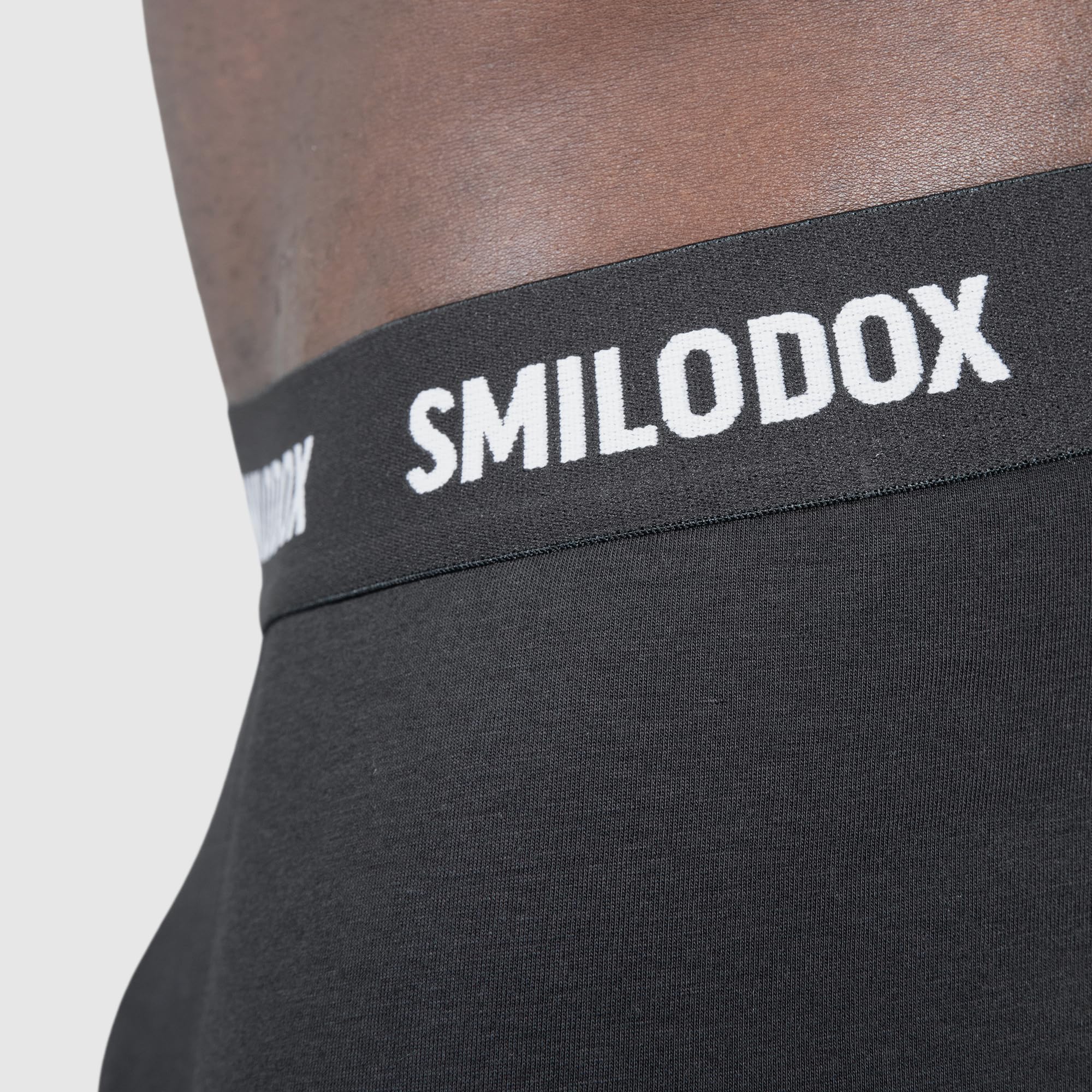 SMILODOX Herren Boxershorts 3er Set - Shaped Fit Unterhosen Männer mit Normalem Bund, Elastisch & Atmungsaktiv, Modalfasern, Mittellang, Logo Waistband - Männer Unterwäsche