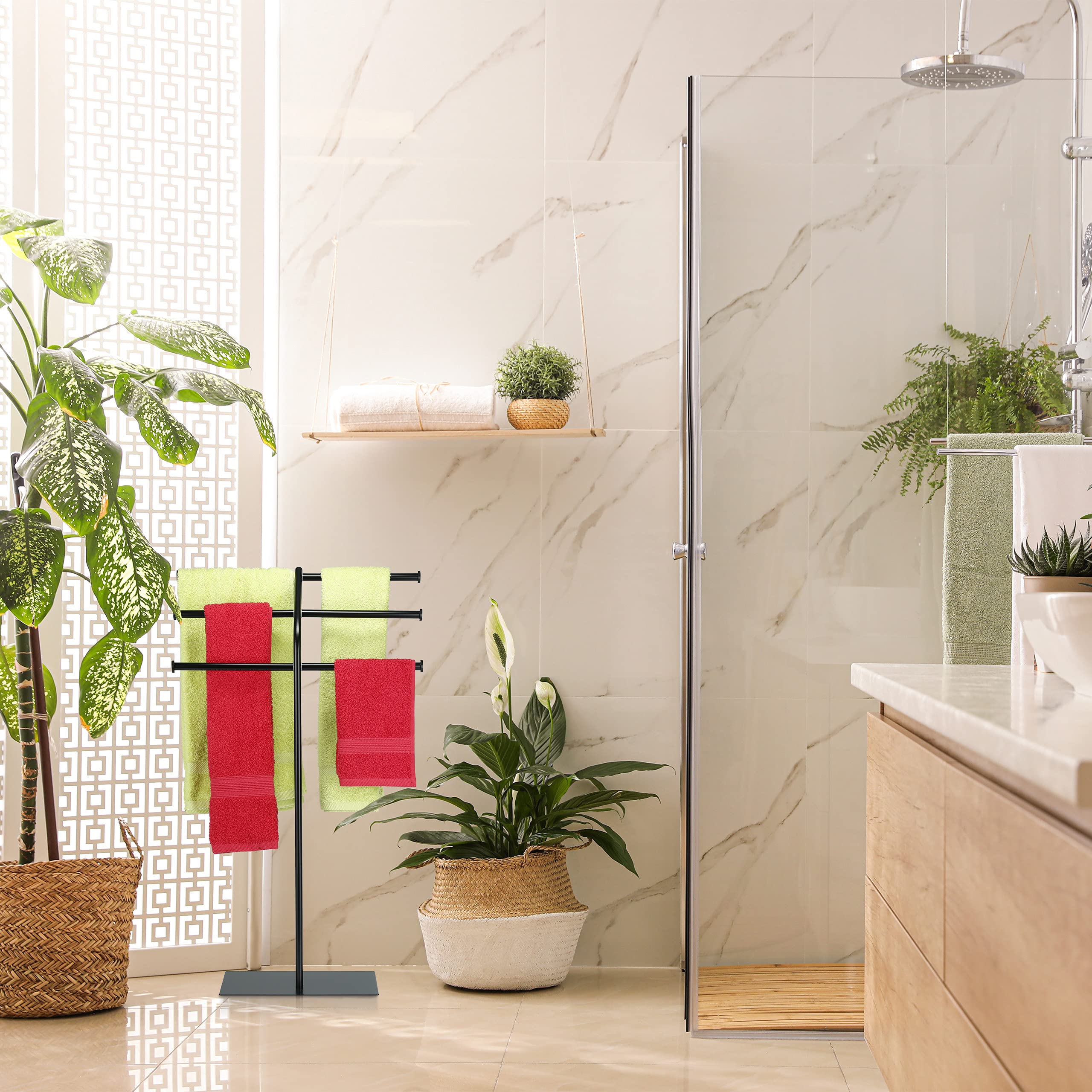 Relaxdays Piantana Porta Asciugamani, 3 Bracci per 6 Salviette, da Terra, Arredo Bagno, Cucina e Camera, in Ferro, Nero