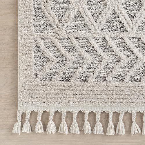 Miniatura 4 de nuLOOM Ansley - Alfombra marroquí con borlas, de 2 pies 6 pulgadas x 8 pies, color gris claro, diseño bohemio con textura alta-baja, pelo alto de