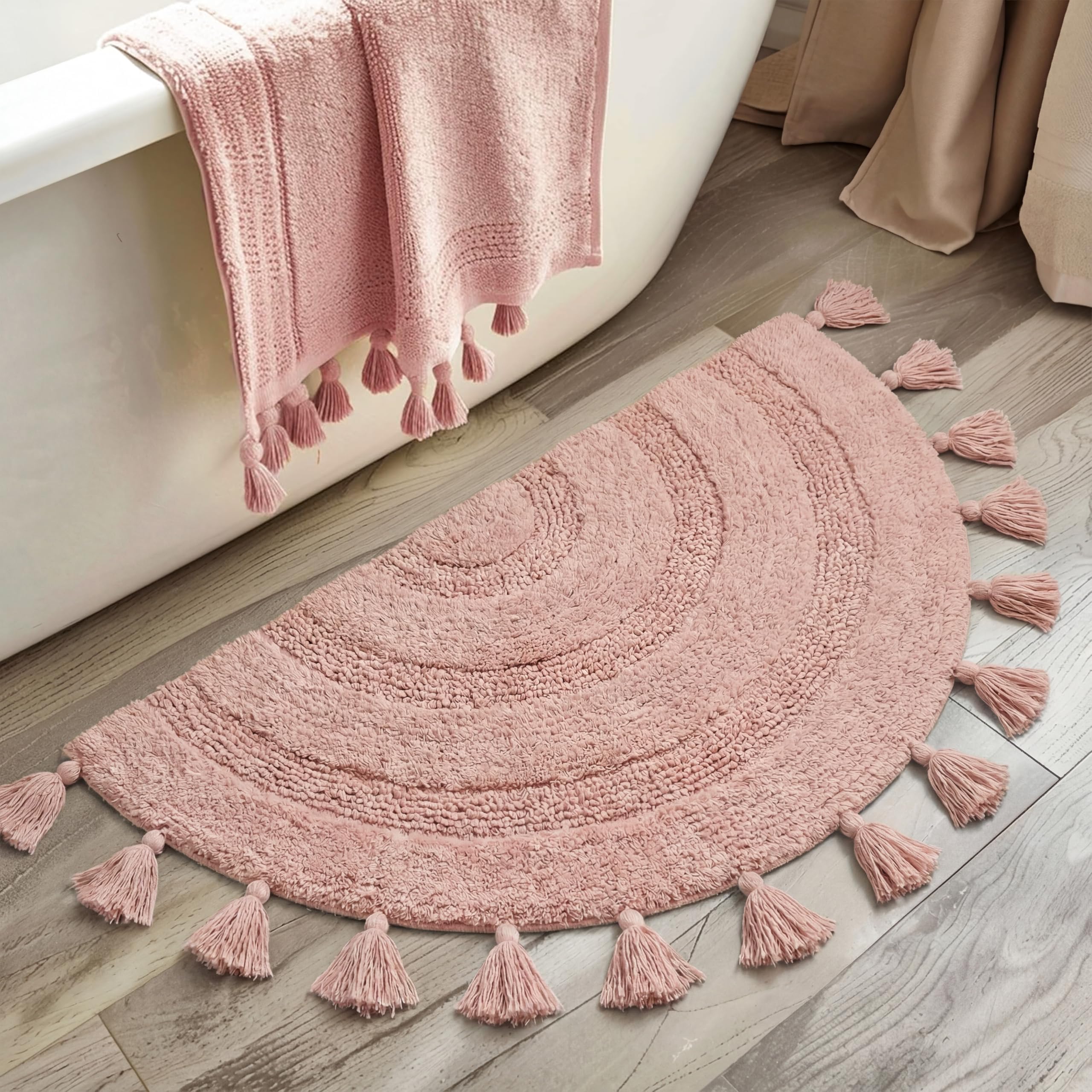 KOEXM Alfombra bohemia de medio círculo con borlas para dormitorio, hermosa alfombra de baño hecha a mano de ganchillo suave de algodón rosa rubor, antideslizante, absorbente, lavable, bonita alfombra