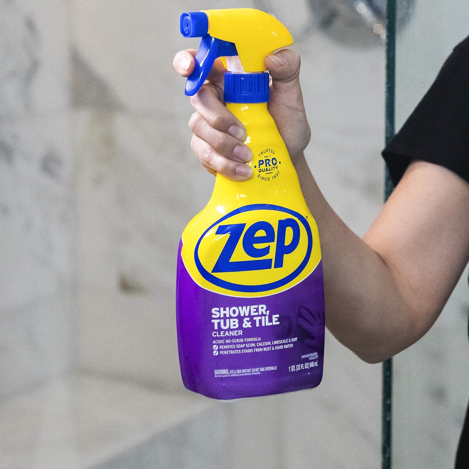 Zep Shower Tub and Tile Cleaner 32 Oz ZUSTT32PF (Case of 2) - No Scrub Pro Formula Breaks up Tough Buildup on Contact : Health & Household