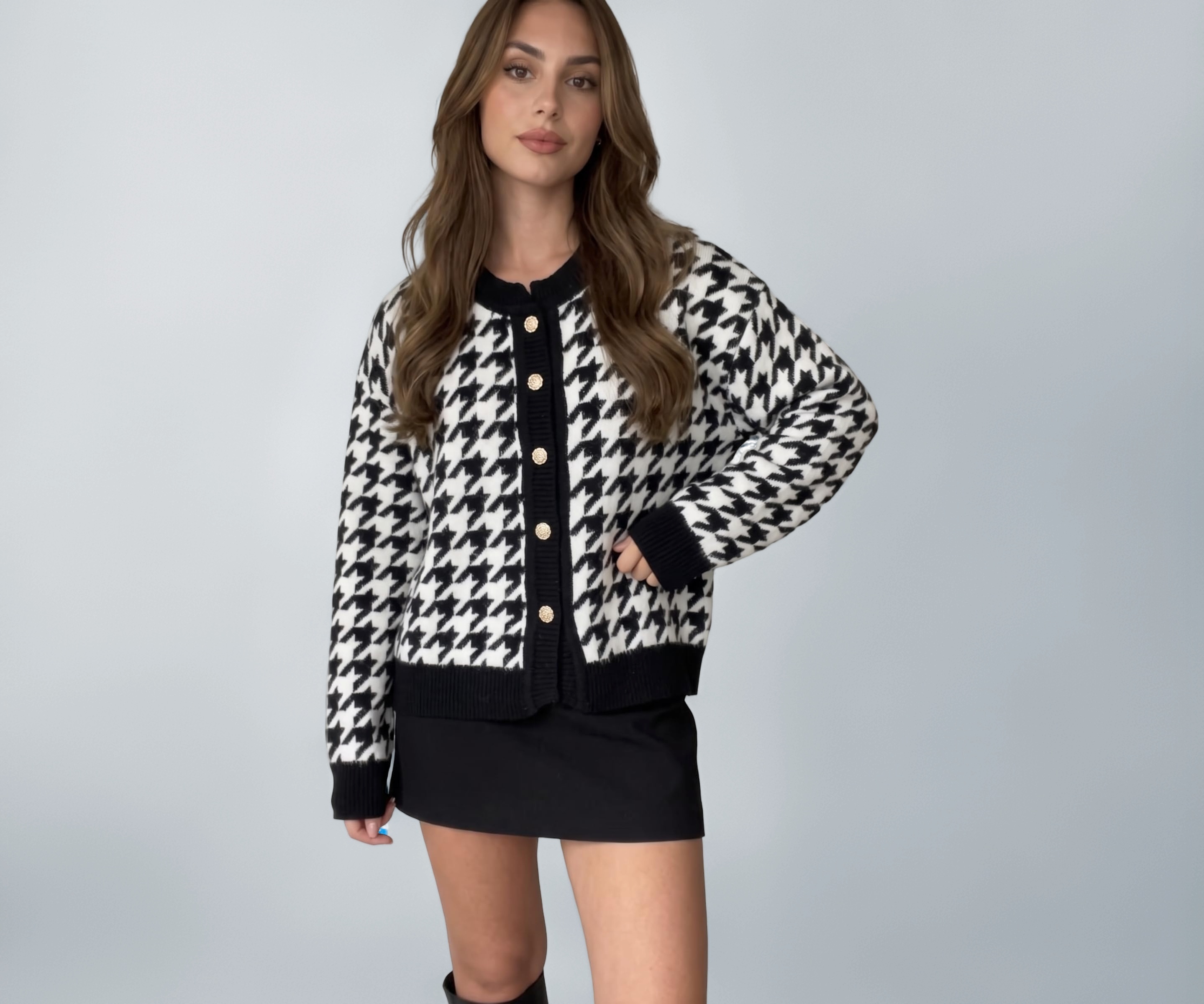 Dadu Dayal Women's Houndstooth Cardigan, Black - Image 1