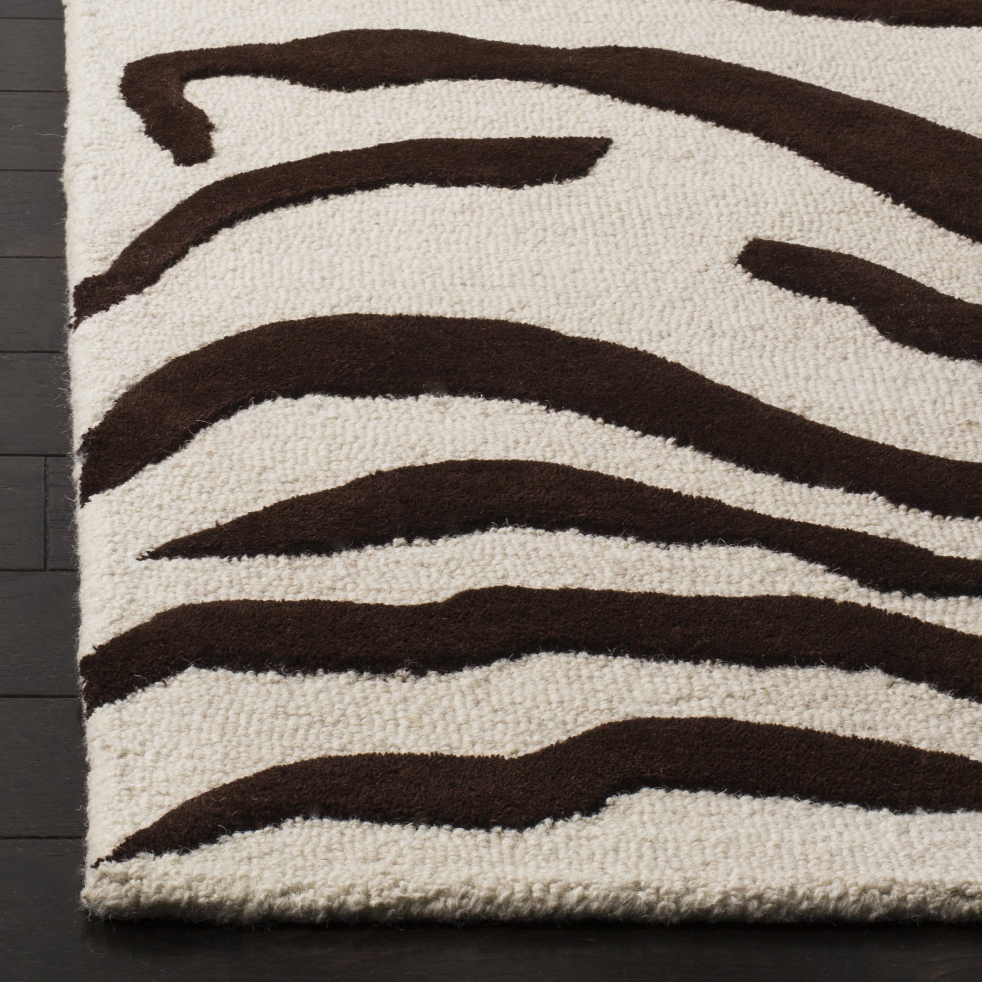 SAFAVIEH Zebra Teppich für Wohnzimmer, Esszimmer, Schlafzimmer - Cambridge Collection, Kurzer Flor, Elfenbein und Braun, 122 X 183 cm
