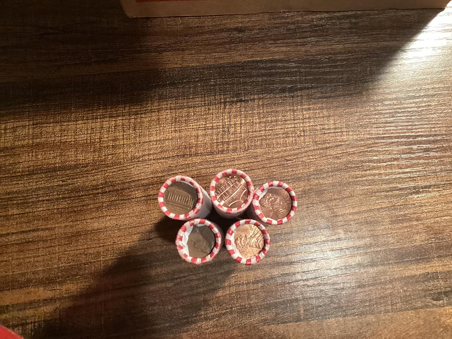 Bank-Sealed Circulated Penny Rolls, 5 Rolls, 250 Coins Total, 50 Coins Per Roll, Copper, Wheats, Indian Head Pennies Found